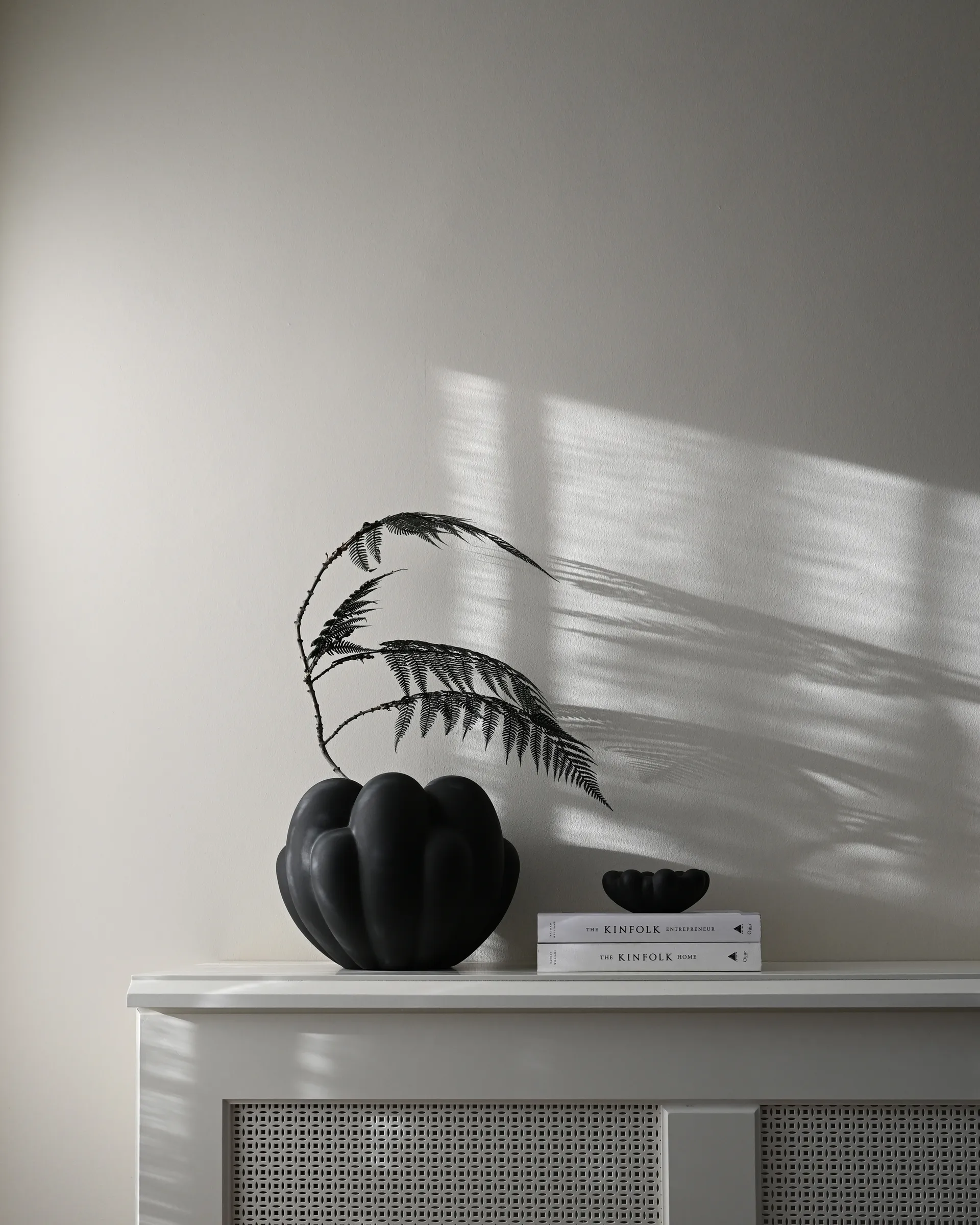 Bloom vas petit 22,5x24 cm, Black 101 Copenhagen