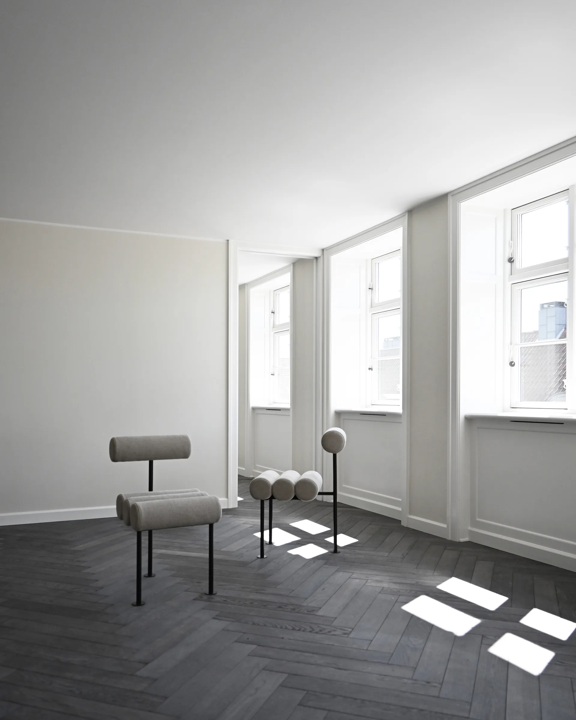 Hiro dining chair, Black frame-Sand 101 Copenhagen