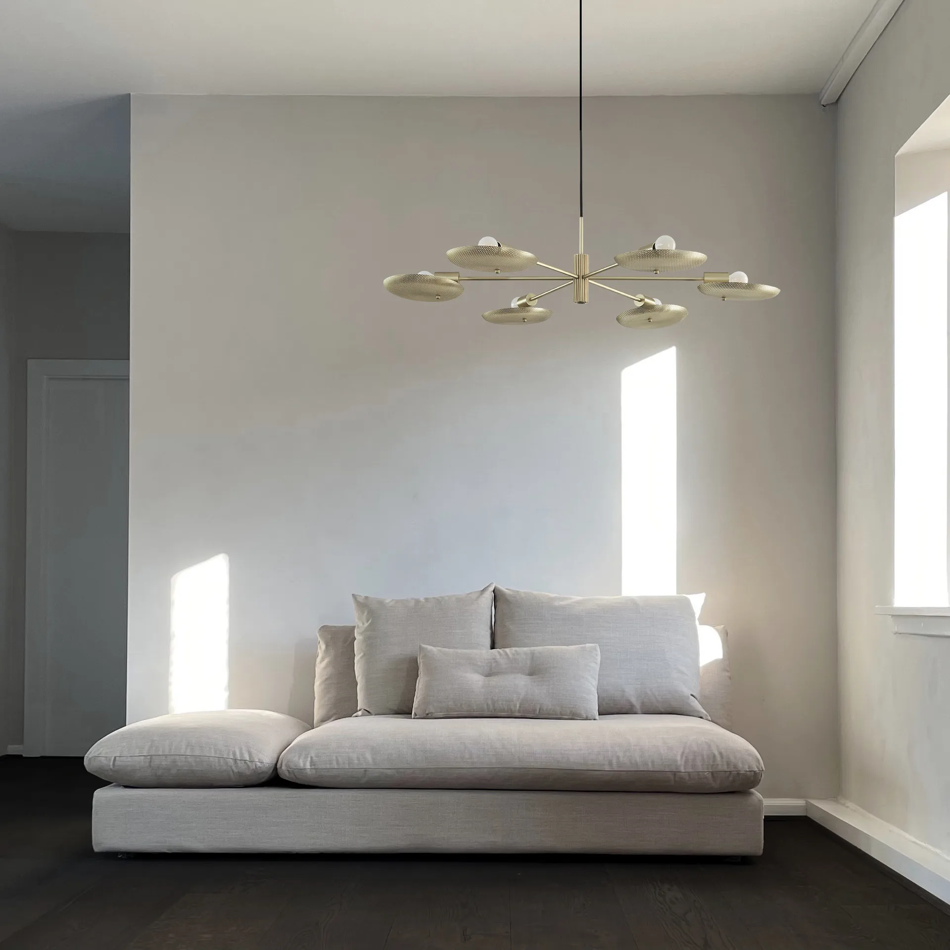 Papillion takkrona perforerad, Mässing 101 Copenhagen