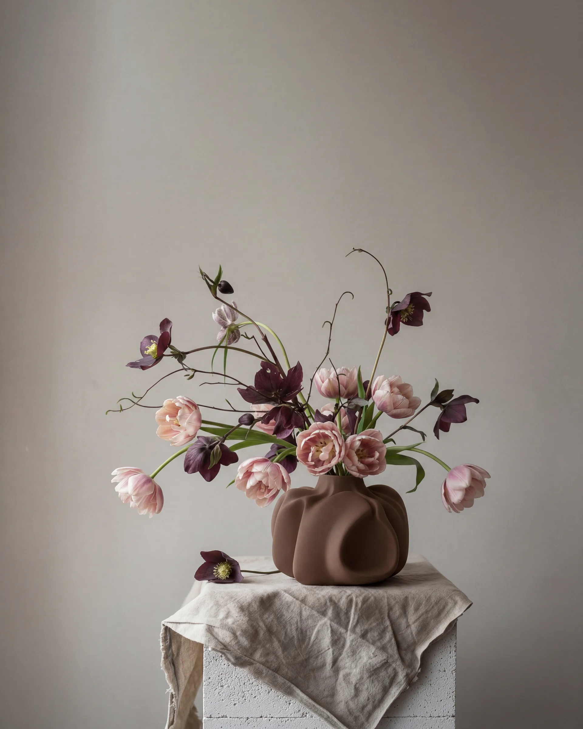 Wabi Medio vas 28 cm, Almond 101 Copenhagen