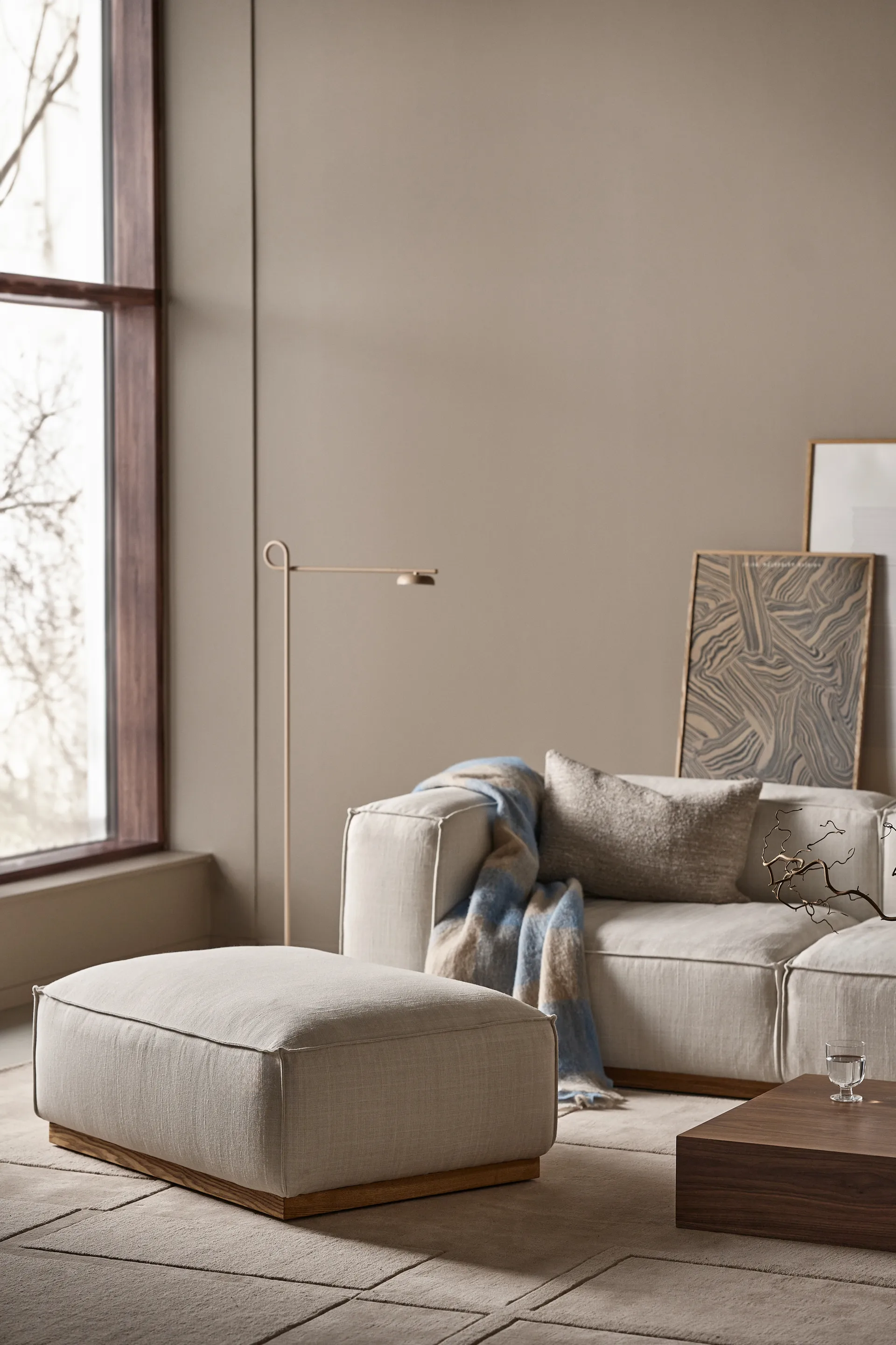 Bergsdal fotpall, Oslo Nature 1540-ekbetsad ask 1898