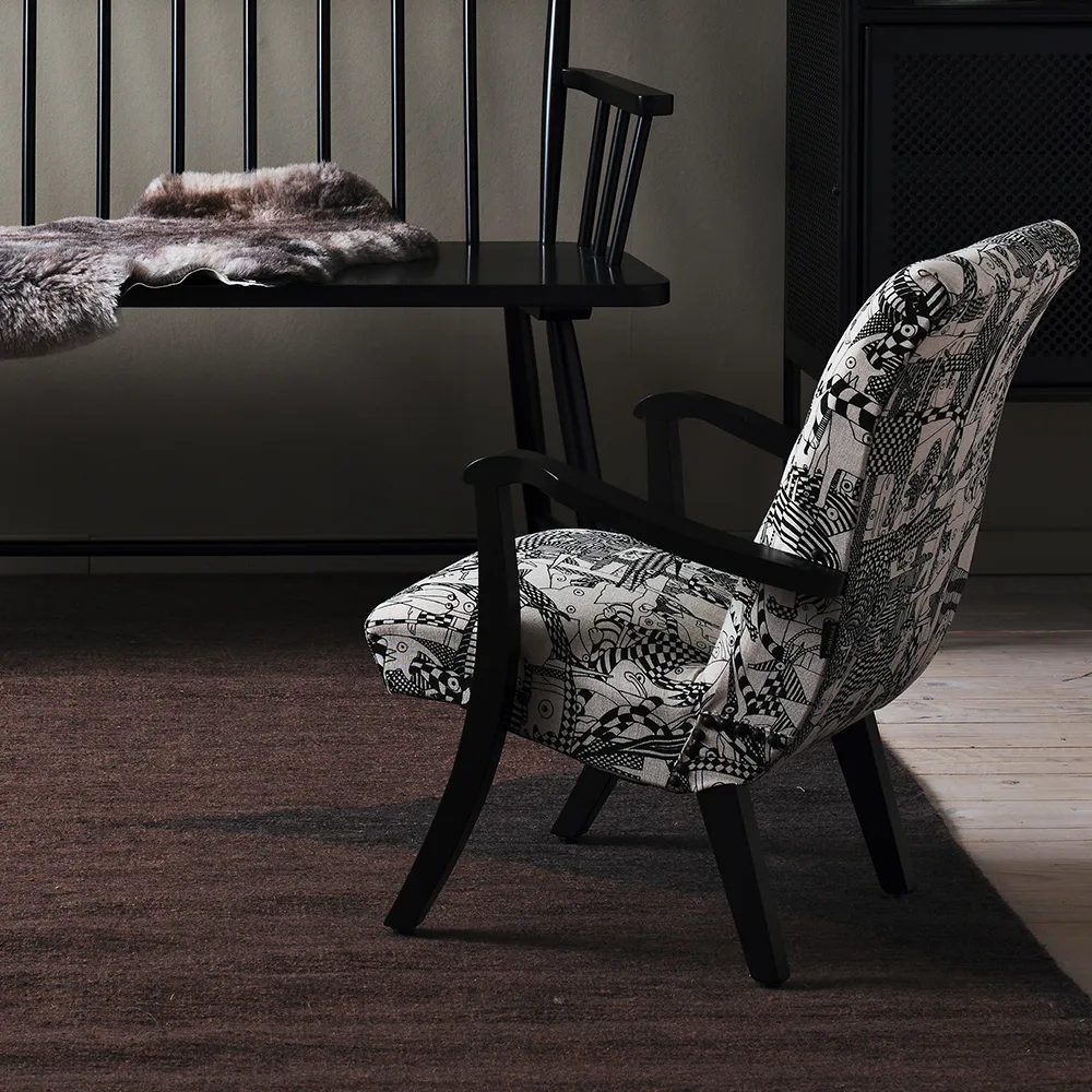 Kalle barnfåtölj, Frösö handtryck-svartbetsad 1898