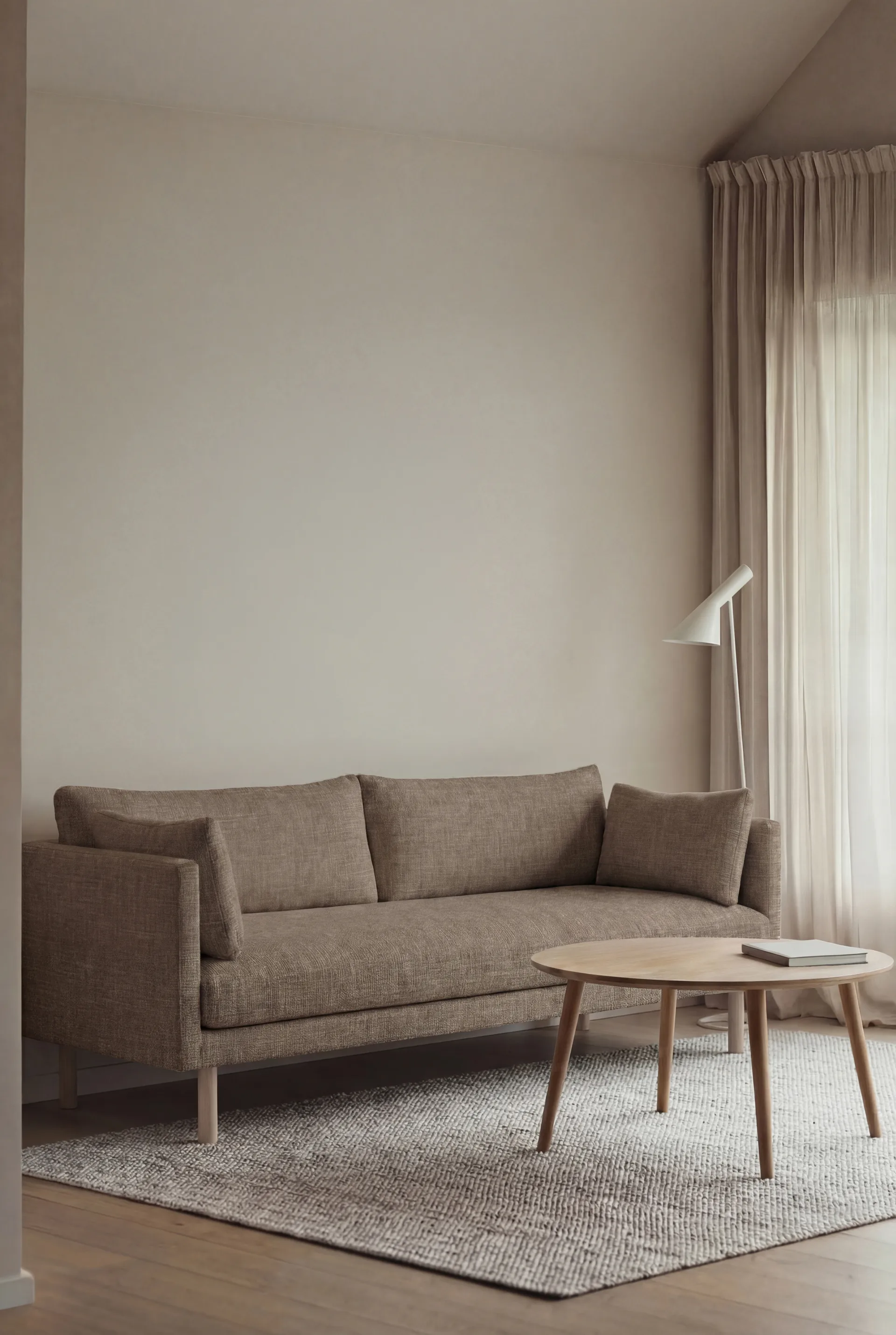 Linnevik soffa, Same Mole 6674-vitoljad ek, 3-sits 1898