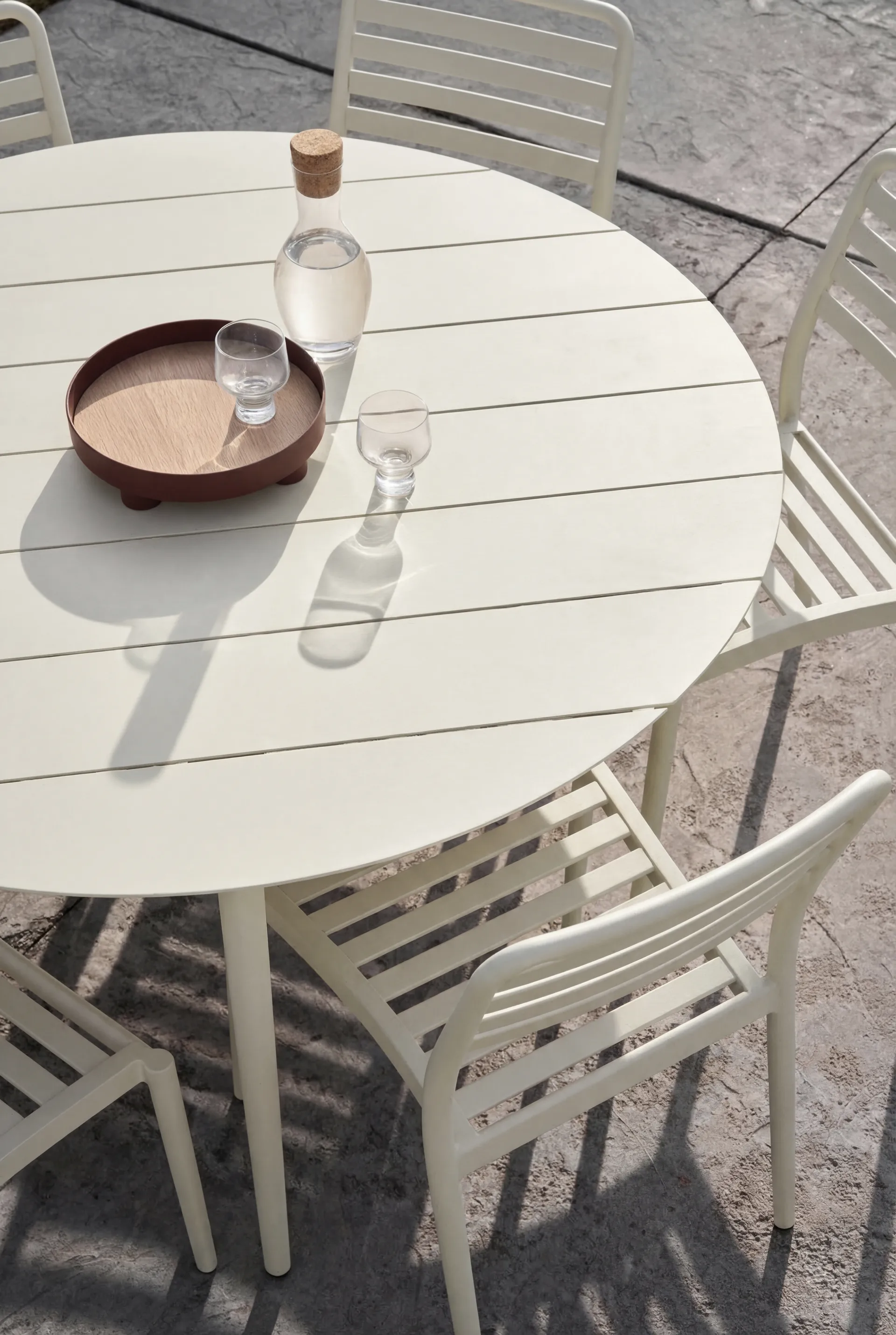 Marsala matbord Ø140 cm + 4 st Messina stol, Off white,  1898