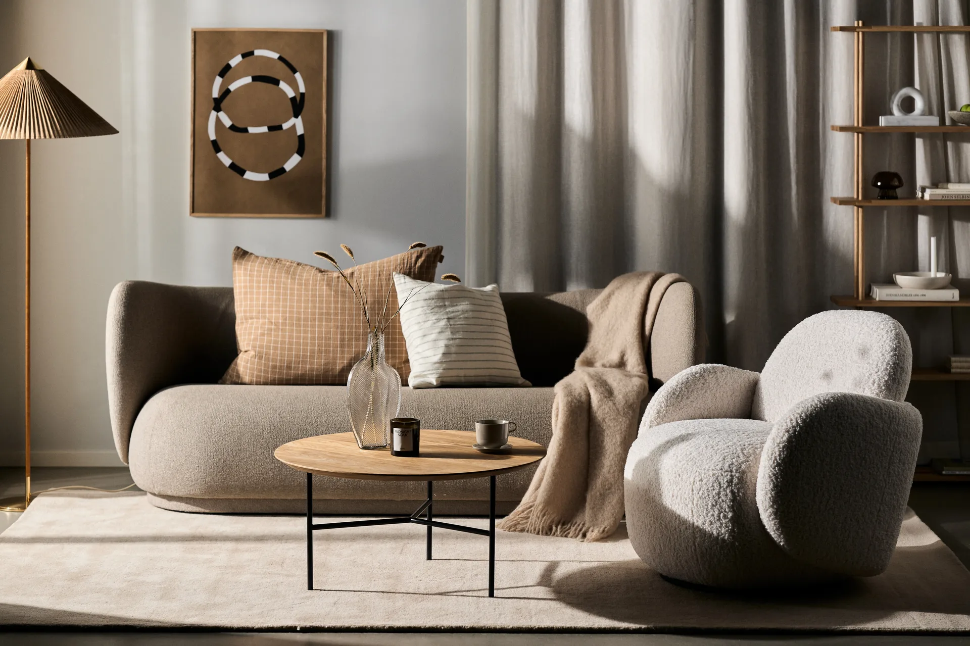 Mo fåtölj med snurrfunktion, Glore White 1243 1898