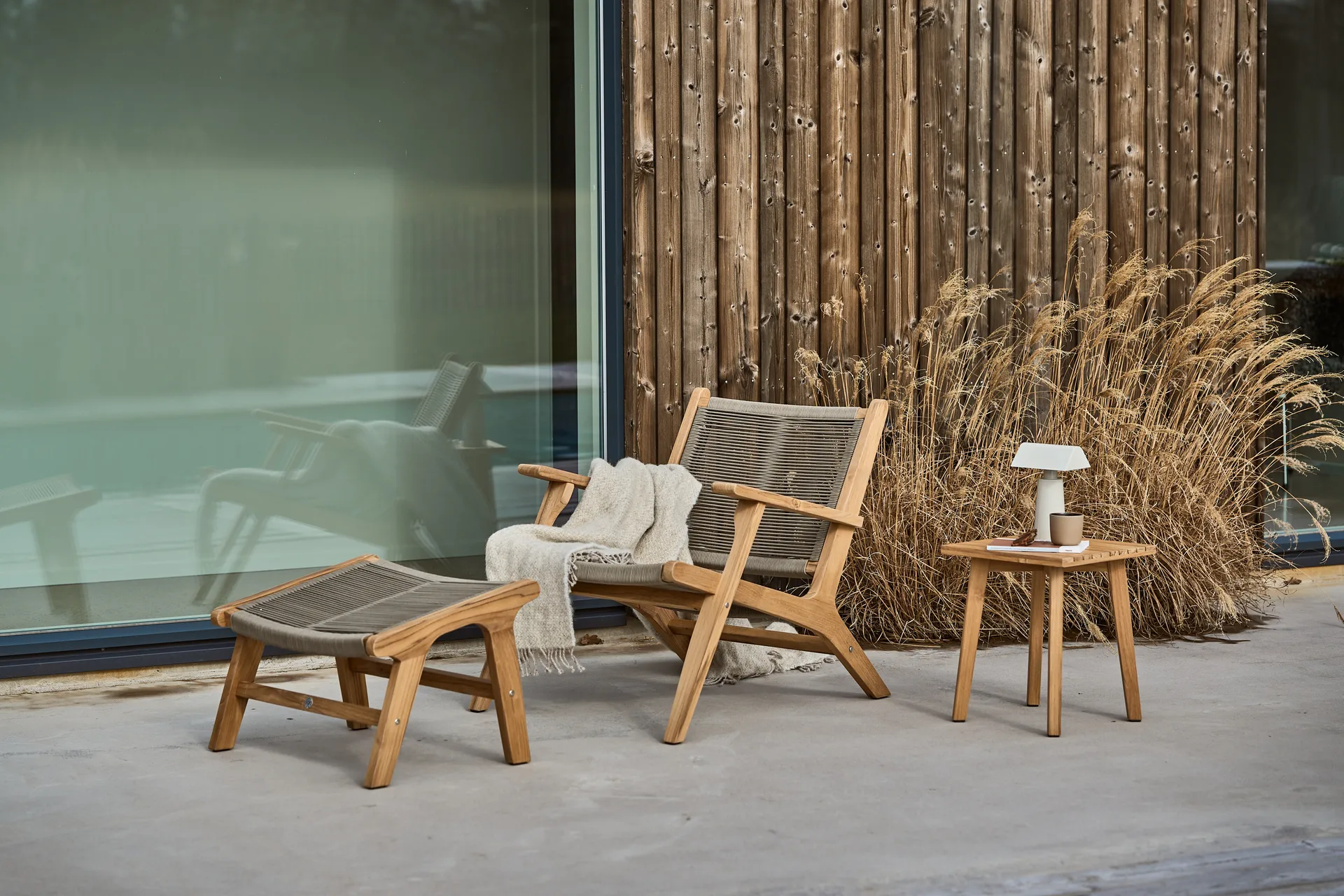 Sandvik fotpall, Teak 1898