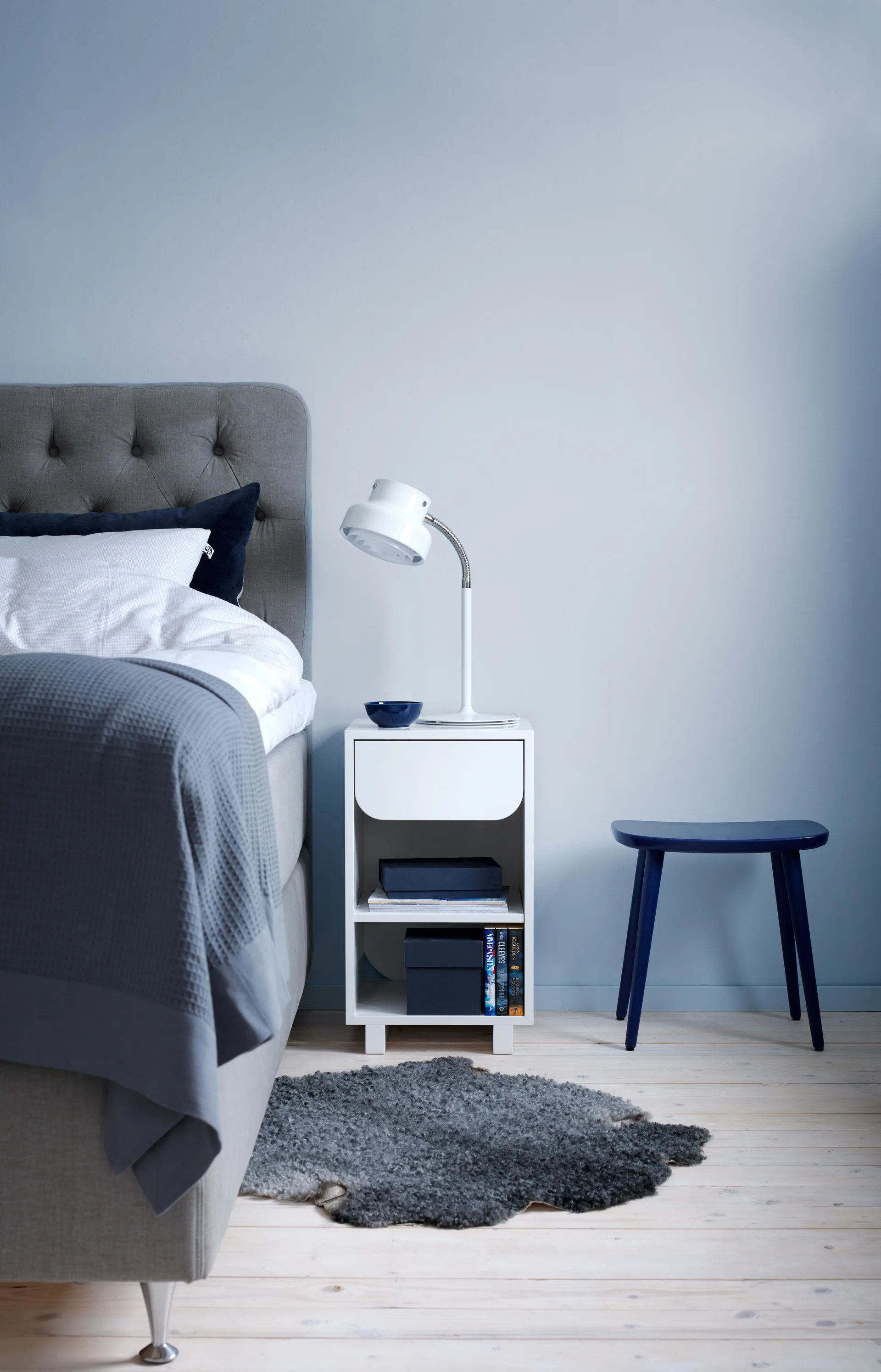 Vidja sängbord, Vit 1898