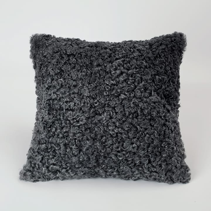 Fårskinnskudde, grå, lock, grått ylletyg A-K Wiberg Design