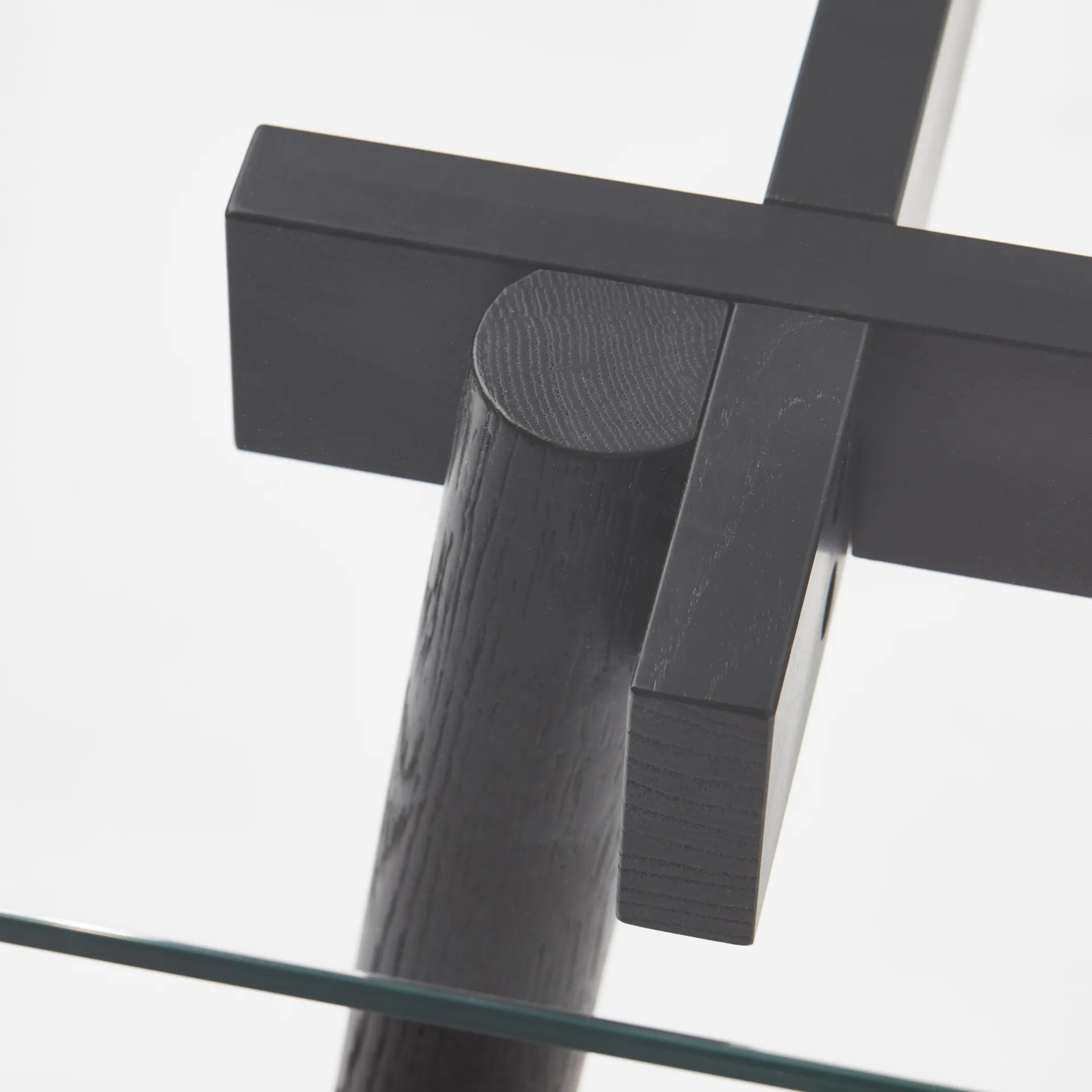 Corners matbord, ek olja, glas A2