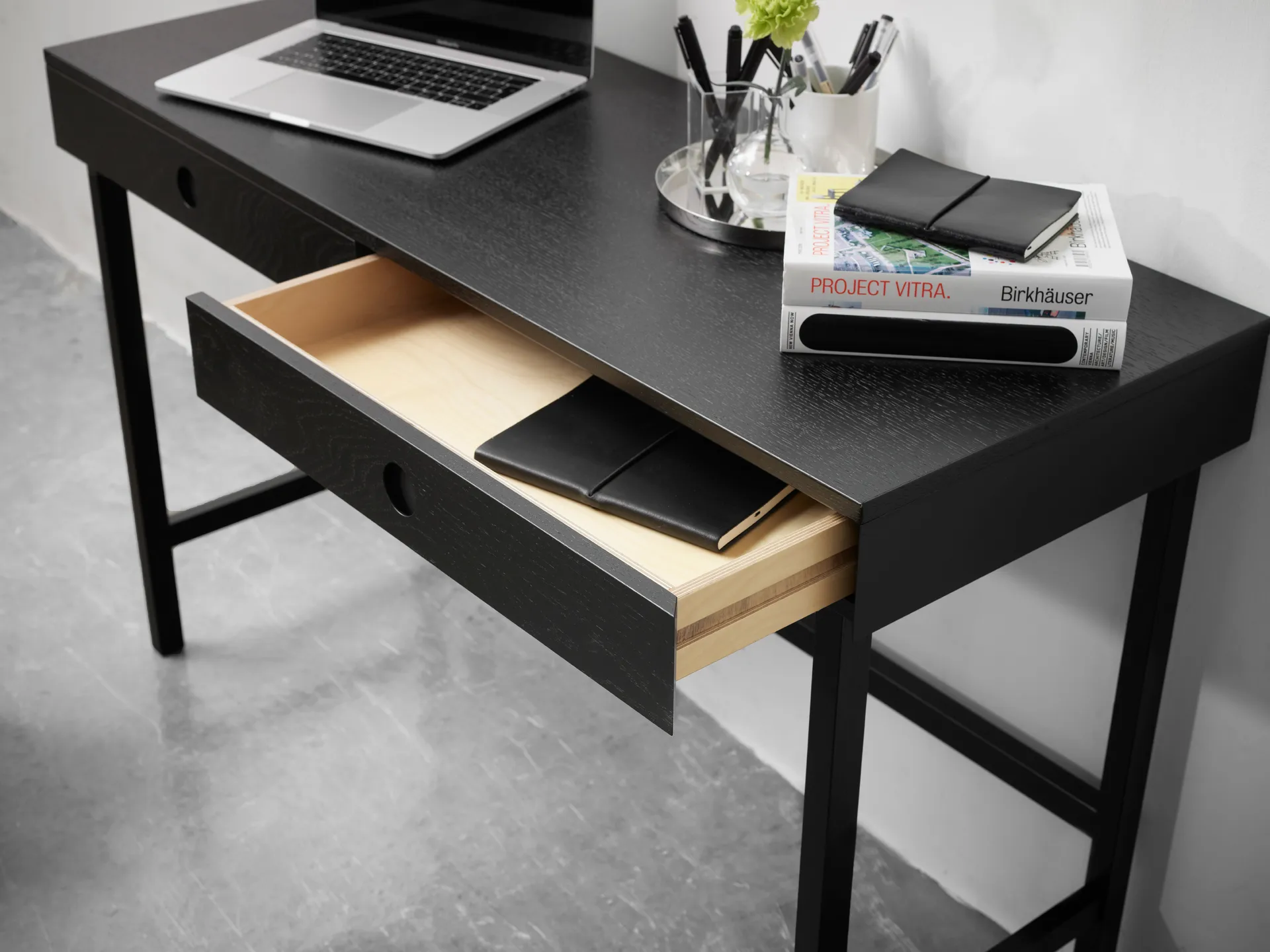 Mind skrivbord, Svartbetsad ek, 118x74x44 cm A2