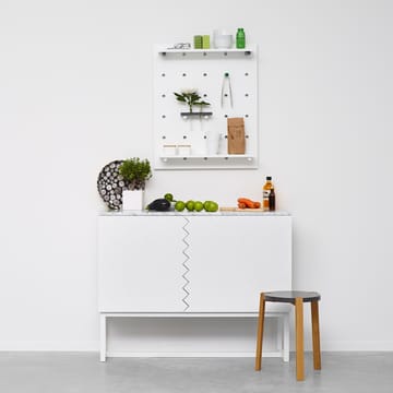 Story sideboard - midnattsblå, vitoljat ekstativ - A2