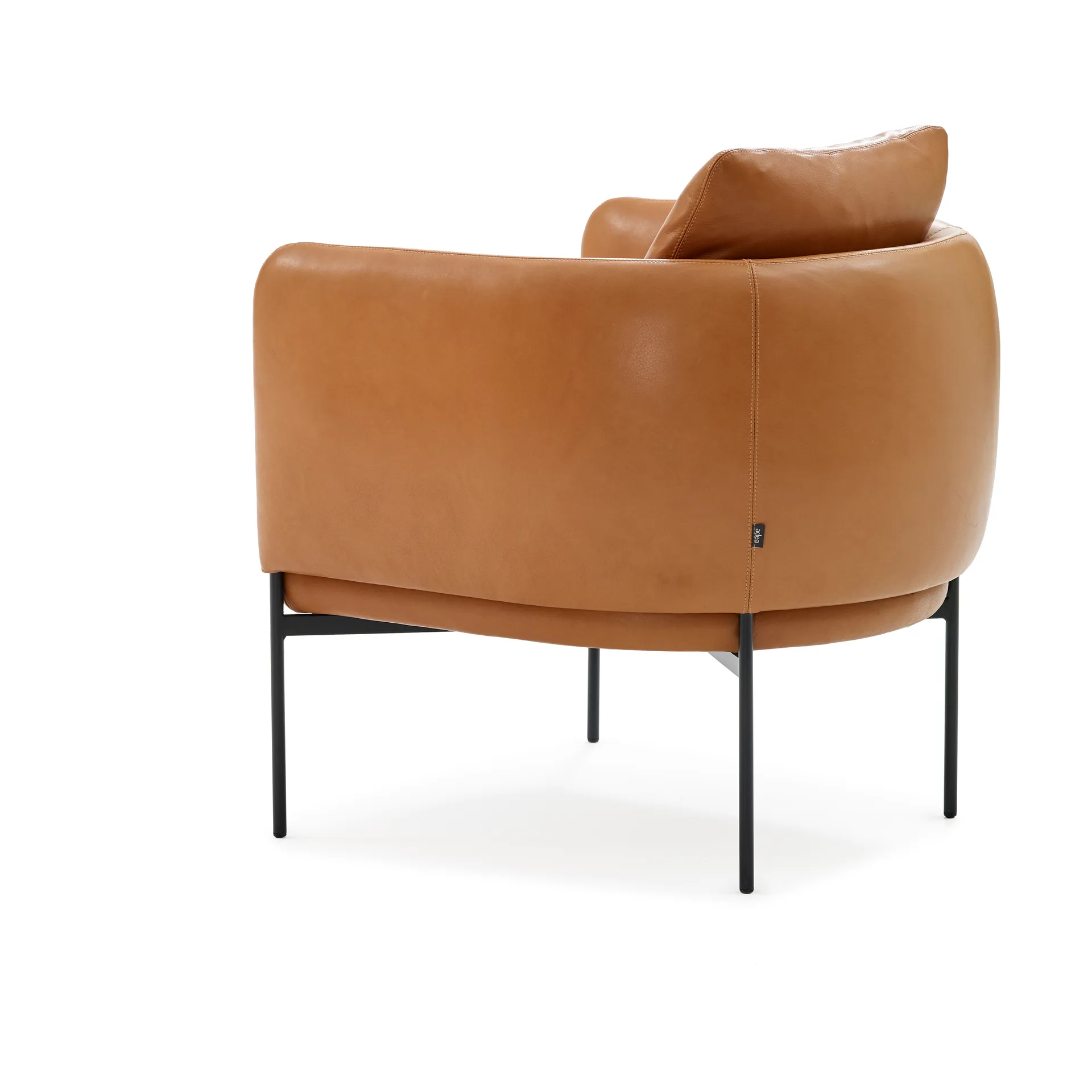 Bonnet Club Chair fåtölj, Master 53 Whisky läder-svarta ben Adea