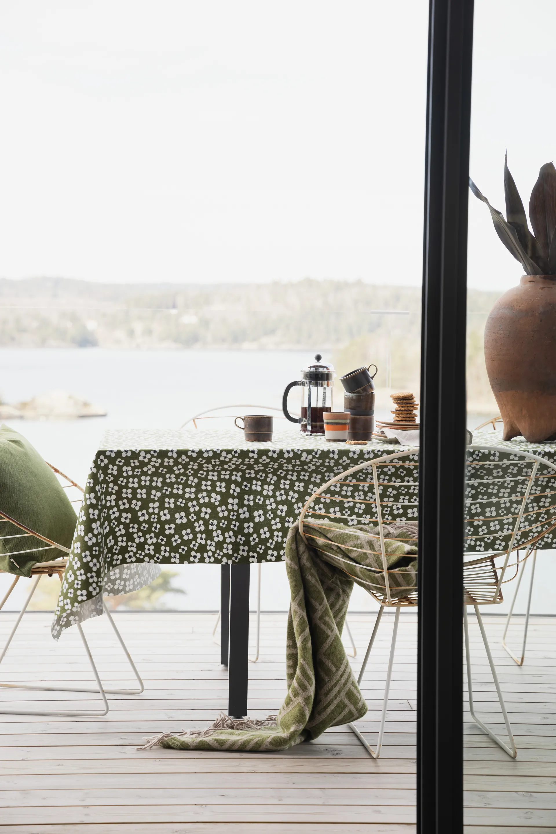 Belle Amie vaxduk metervara, Mörkgrön Almedahls