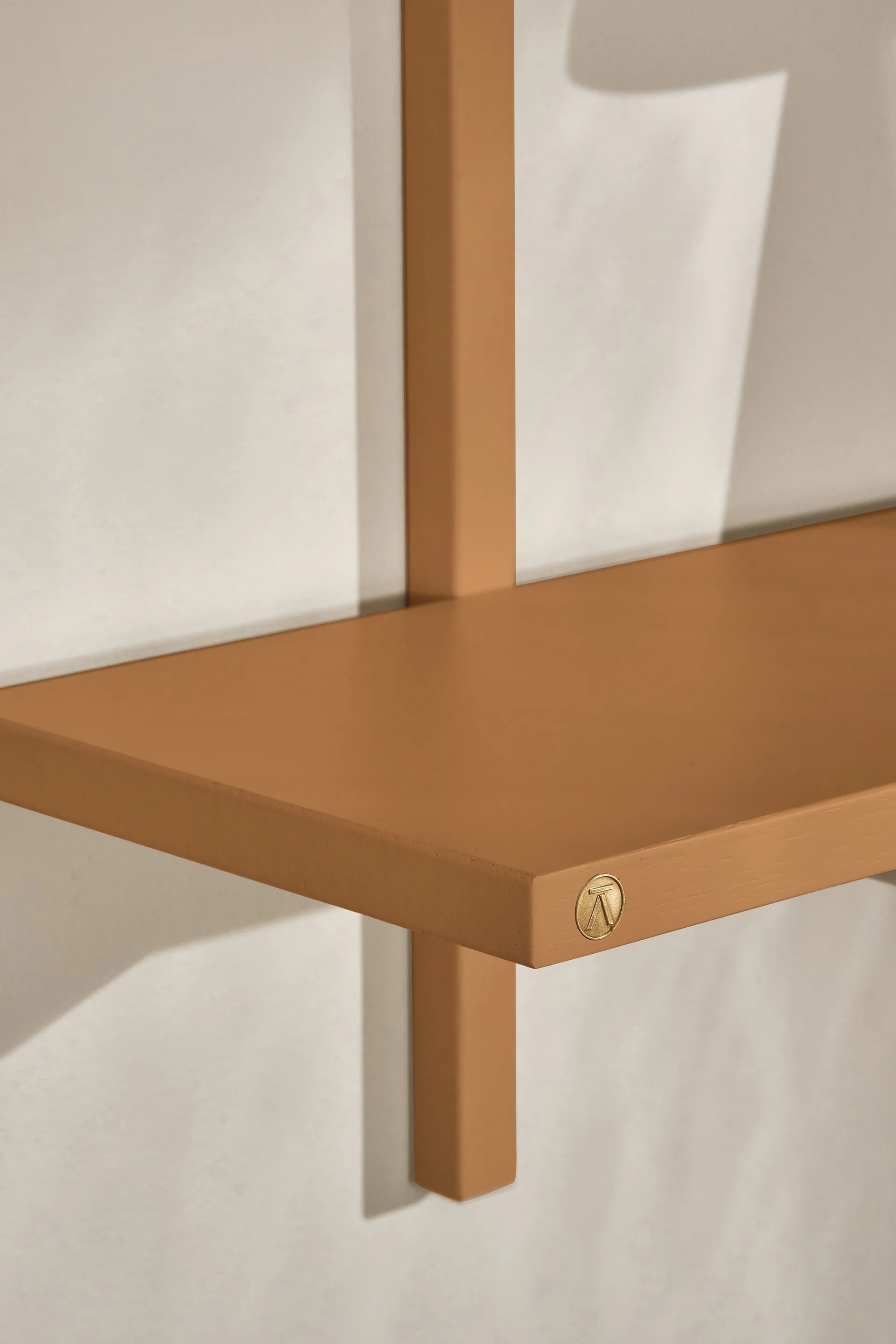 A-Light Shelf vägghylla Special Edition, Brown beige 90x21x35 cm Andersen Furniture