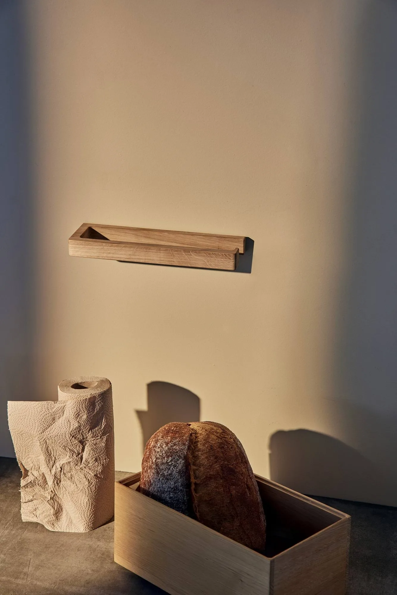 Andersen hushållspappershållare 2, Ek Andersen Furniture