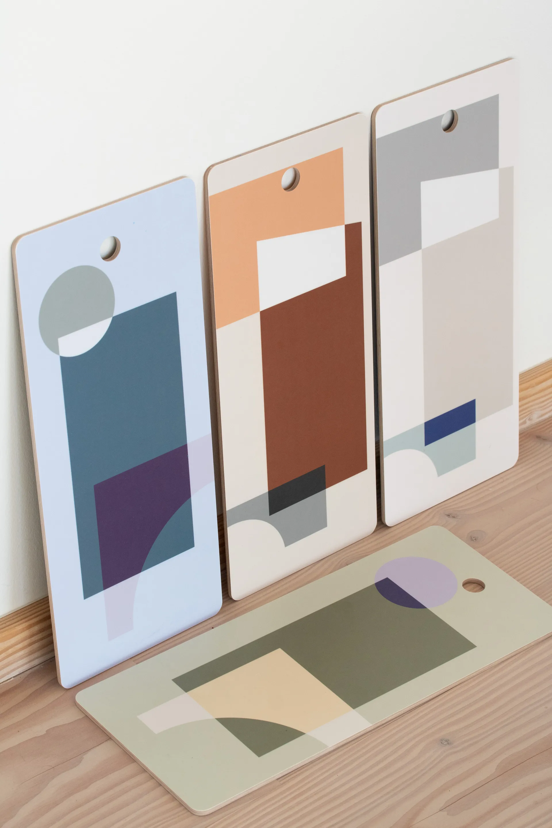 A tribute to colour skärbräda, Sand - 40x17 cm Applicata