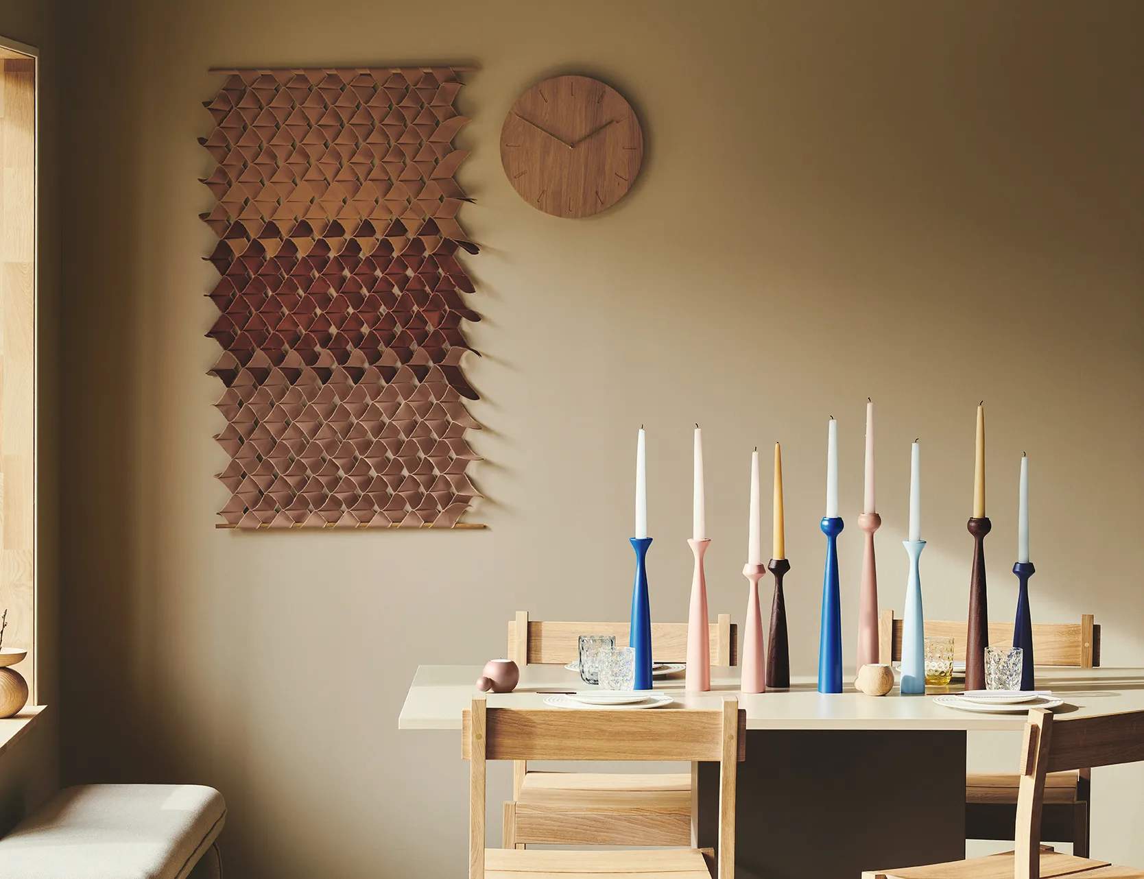 Blossom Tulip ljusstake 33,5 cm, Smoked oak Applicata