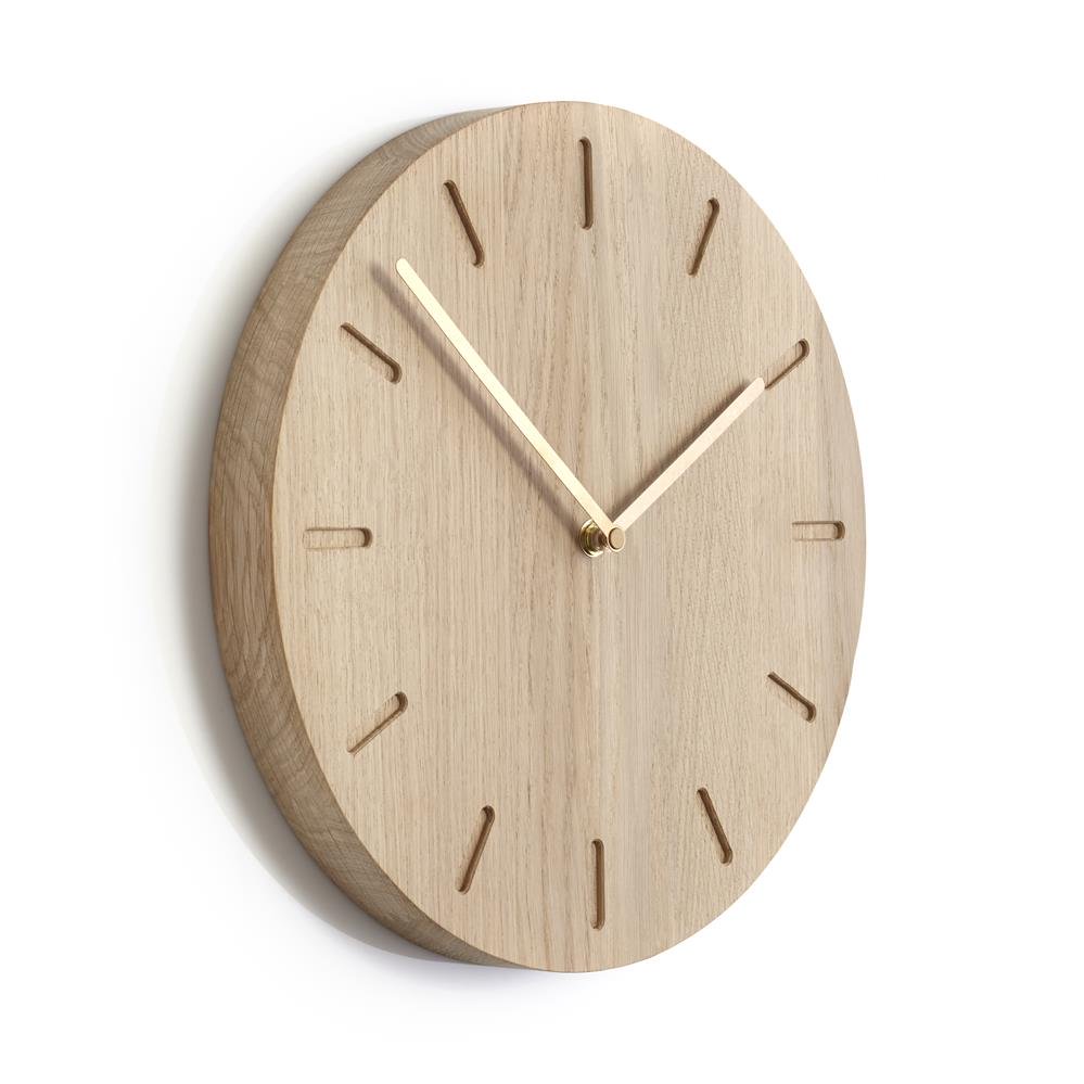 Applicata Watch:Out väggklocka ek ek-mässing | Skandinavisk Design | Väggklockor | Vit