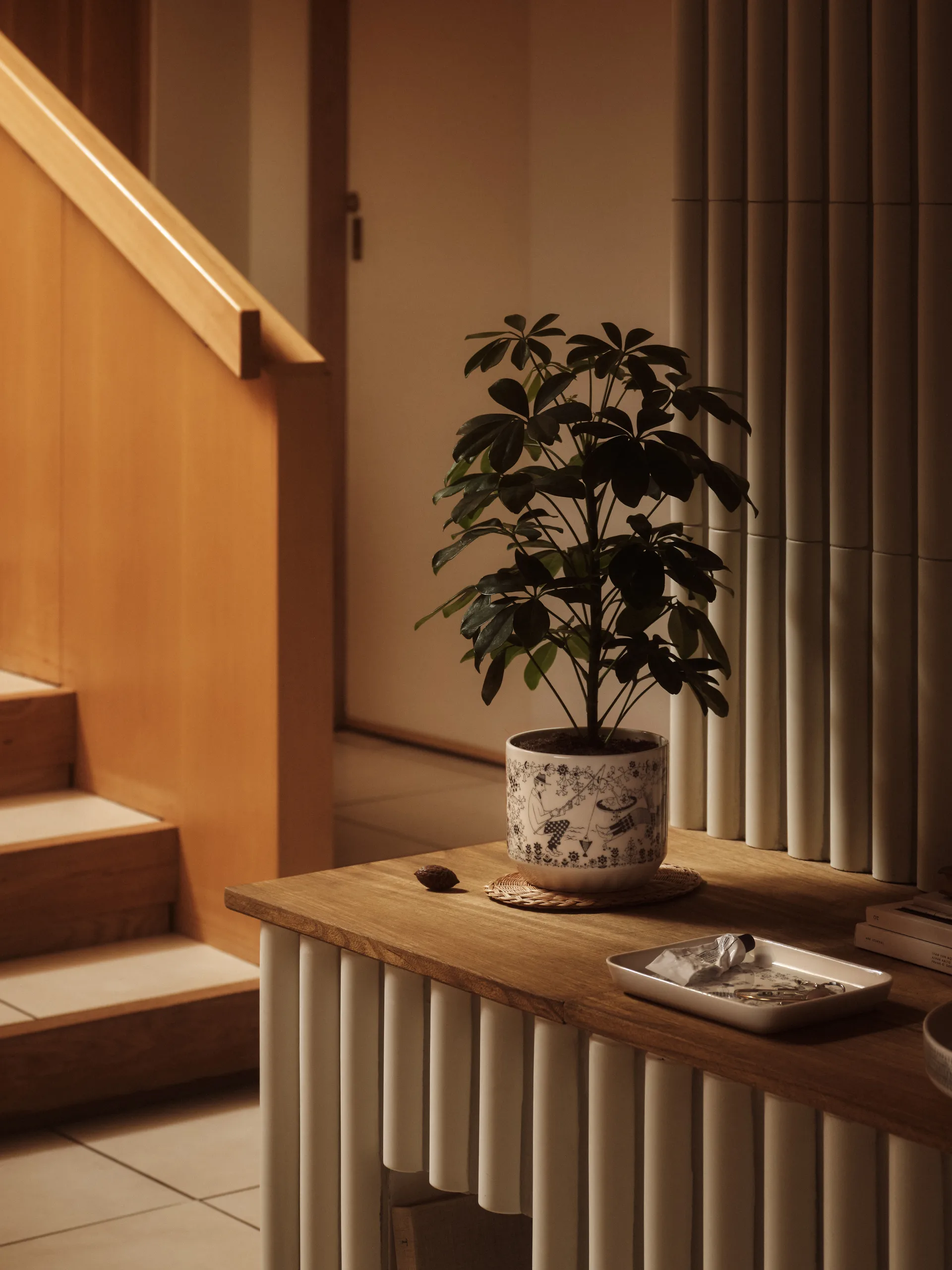 Emilia kruka Ø14 cm, Svart-vit Arabia