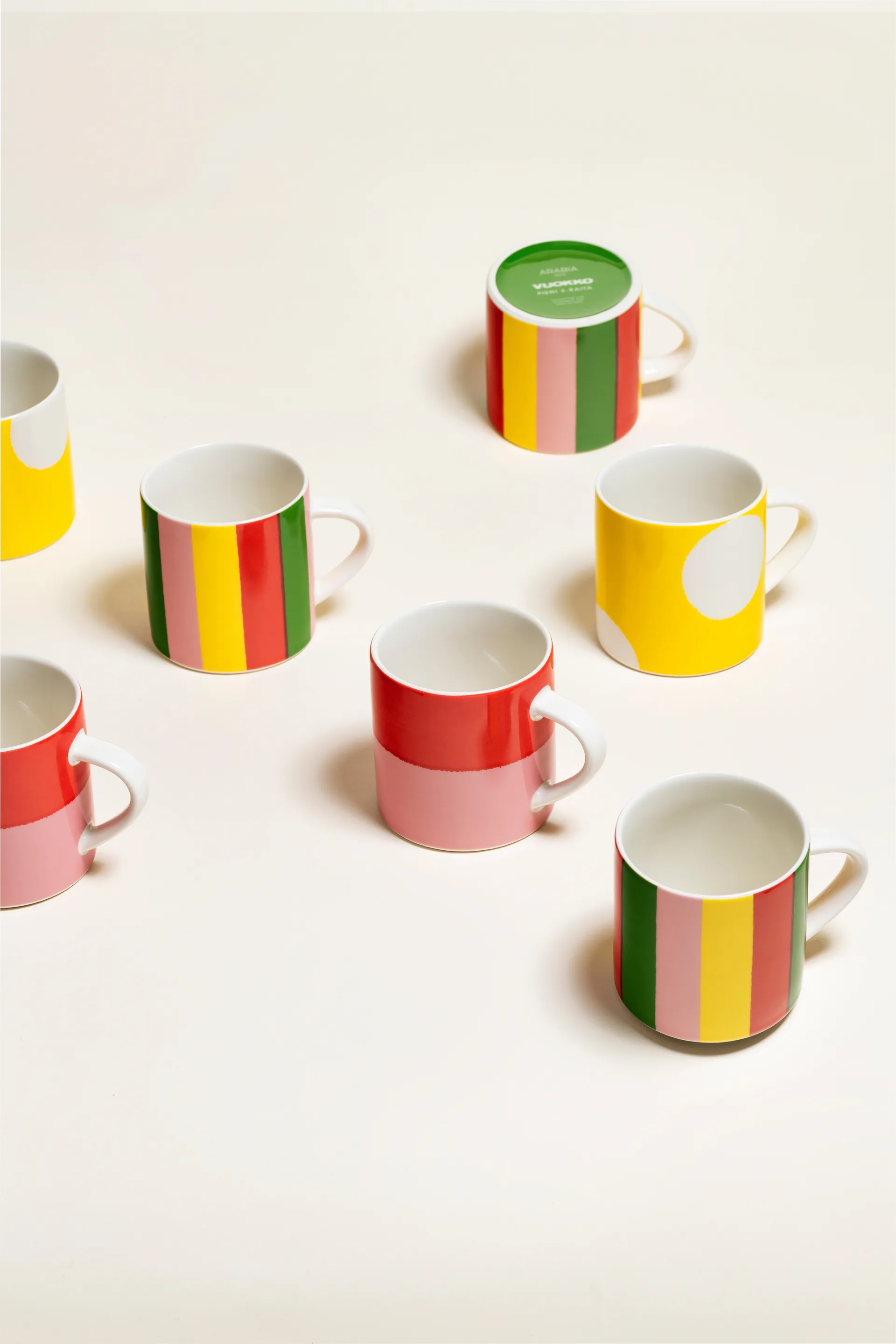 Vuokko mugg 35 cl, Kraklee gul Arabia