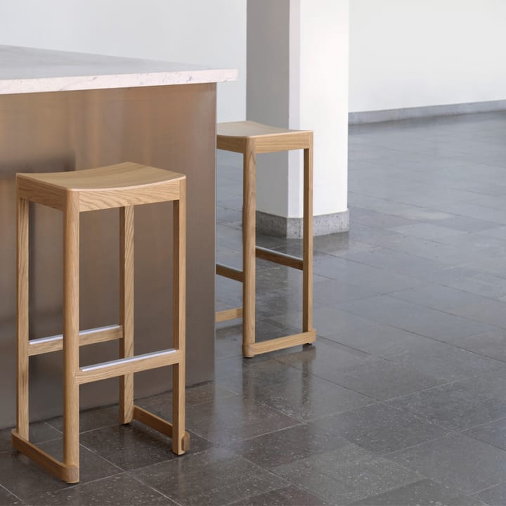 Atelier barstol - Grönlackerad björk-H75 cm - Artek