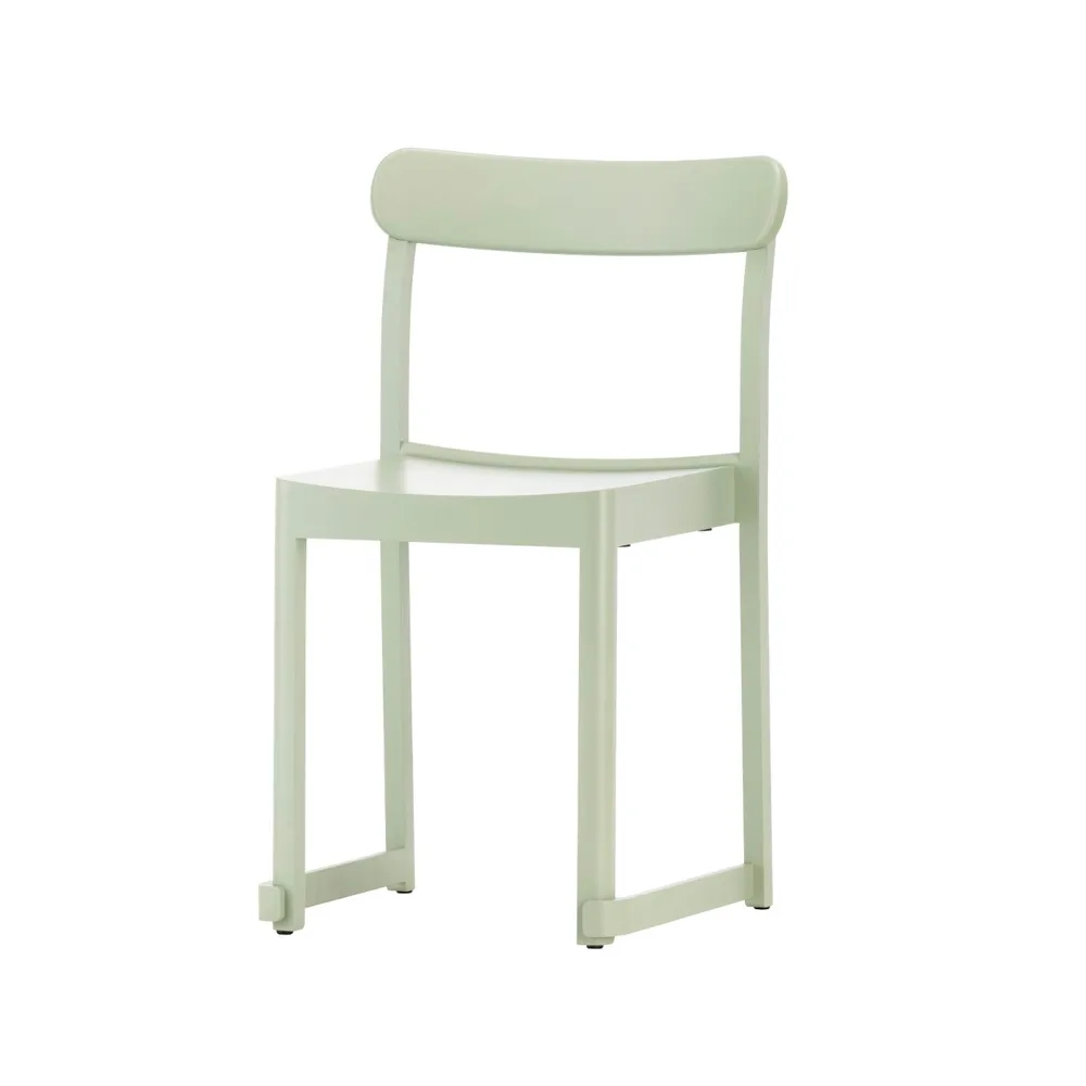 Atelier stol, Grönlackerad bok Artek