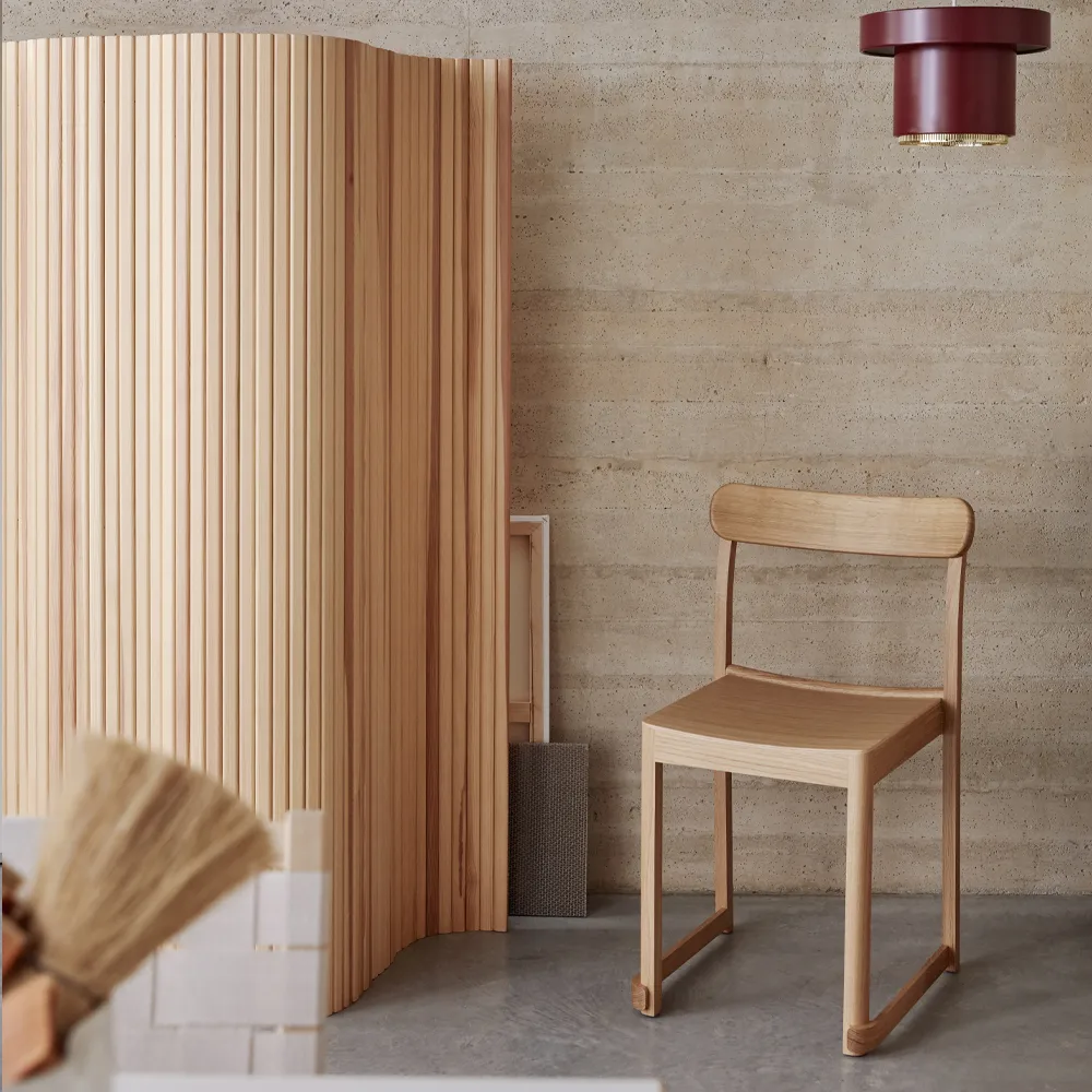 Atelier stol, Klarlackerad ask Artek