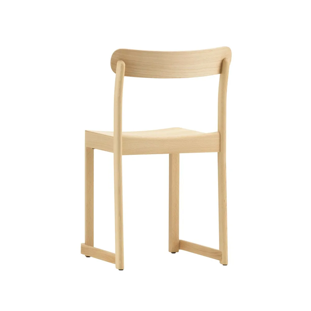 Artek Atelier stol Klarlackerad bok | Skandinavisk Design | Stolar | Beige