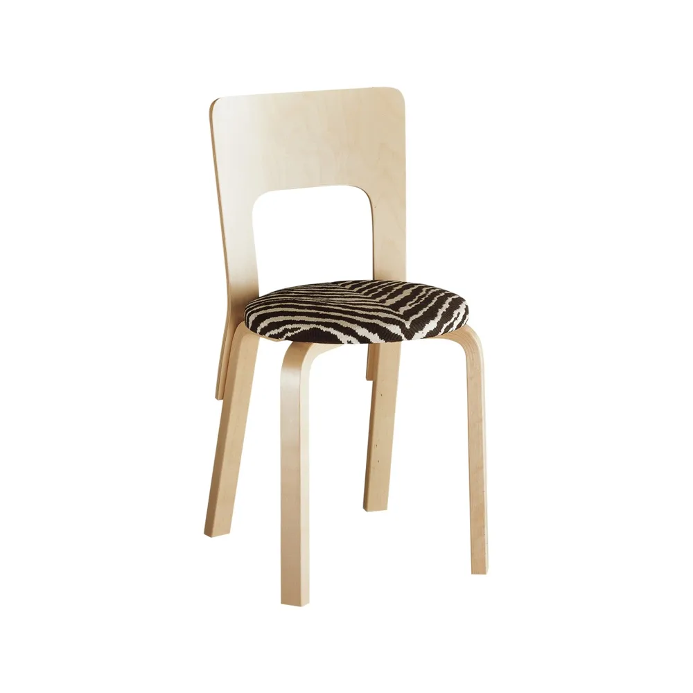 Artek Chair 66 stol klädd sits Tyg F200 svart/vit-Björk