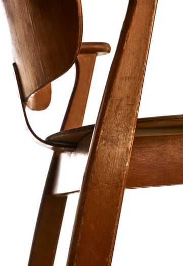 Domus stol - Valnötsbets - Artek