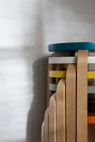 Stool 60 pall 3 st ben - Grön-Björk - Artek