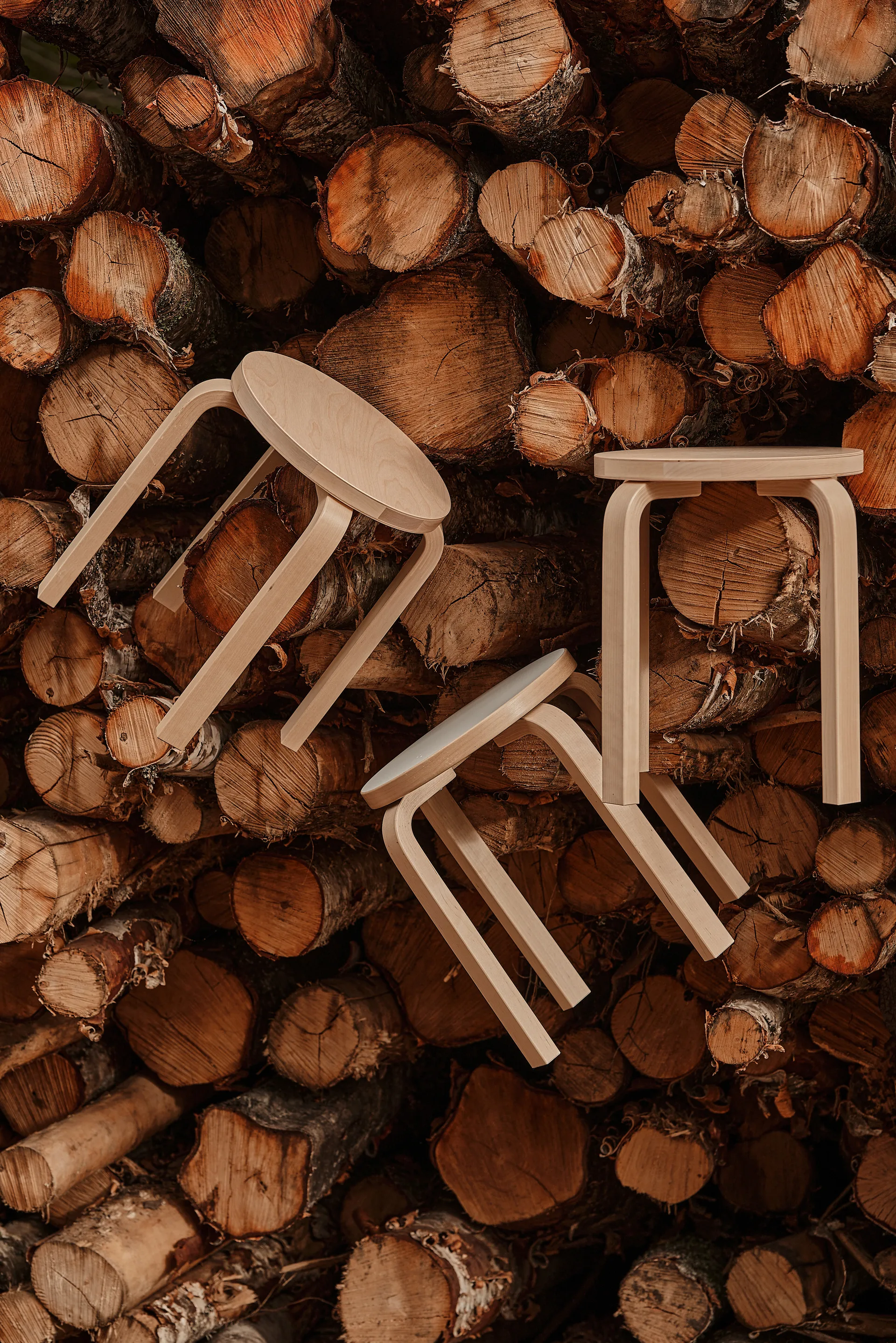 Stool E60 pall 4 st ben, Naturlackerad björk-Björk Artek