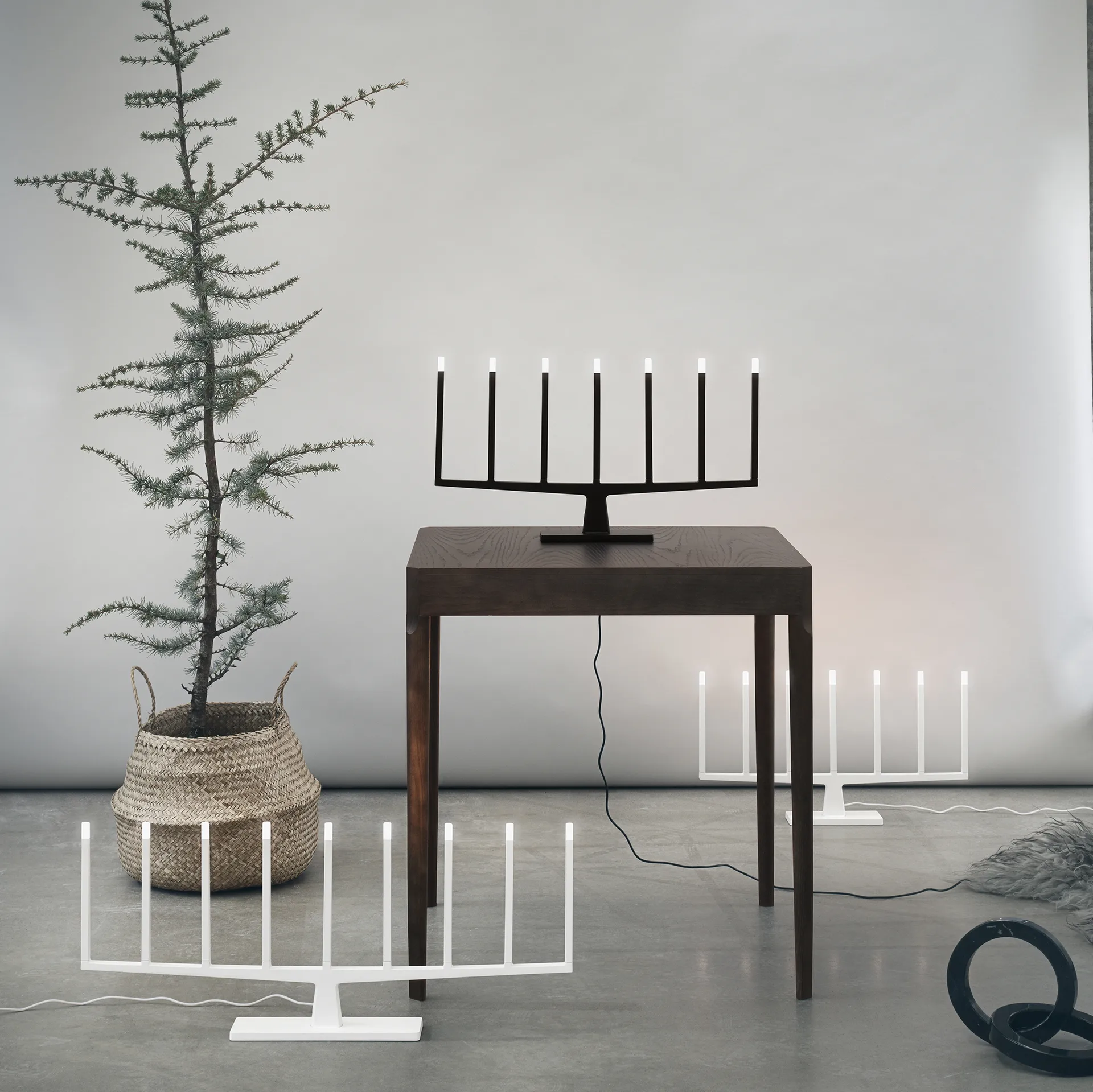 Adventure adventsljusstake 9-armad, Vit Ateljé Lyktan