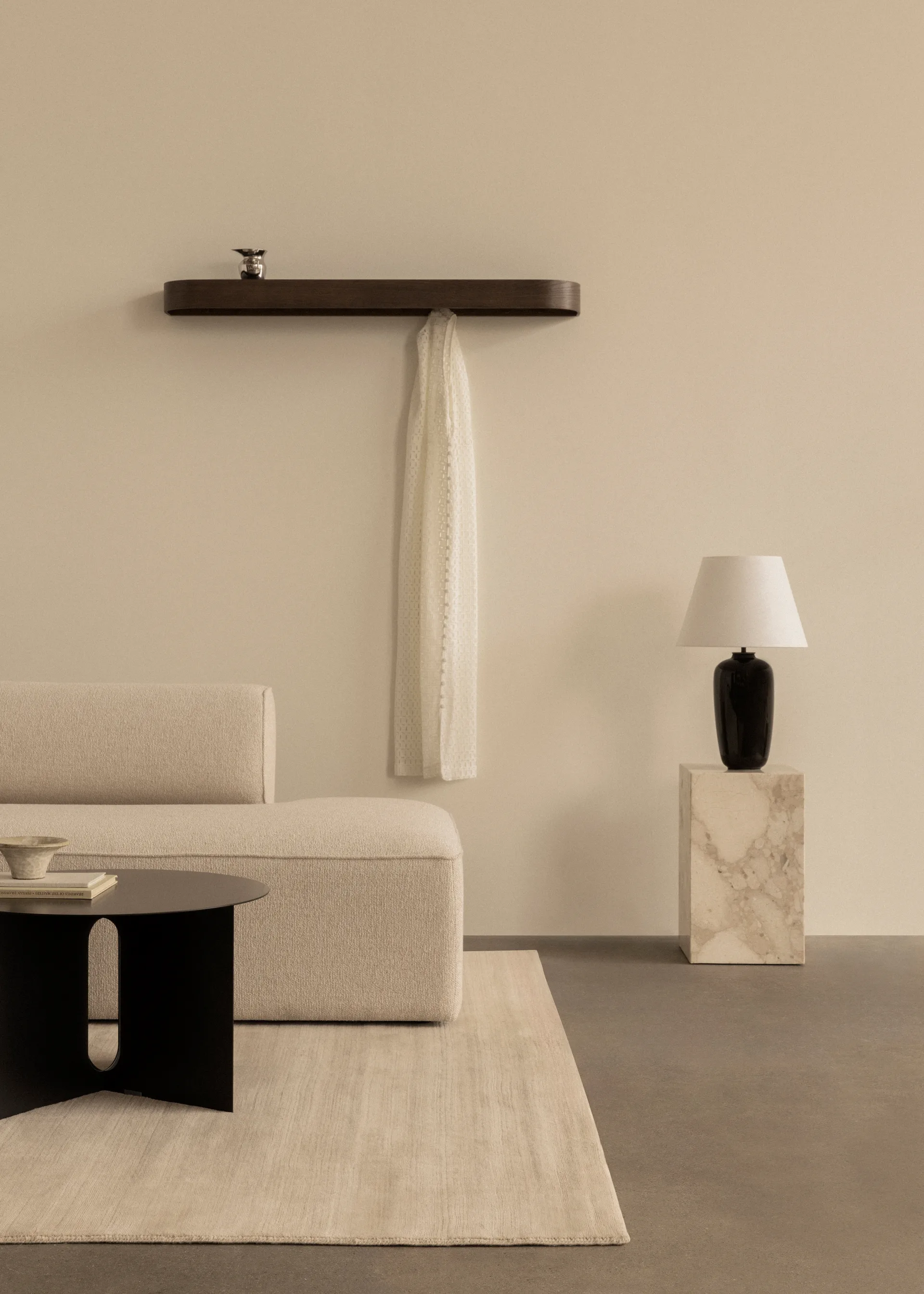 Androgyne sidobord Ø63 cm, Brushed steel Audo Copenhagen