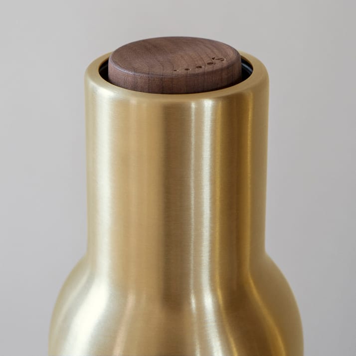 Bottle Grinder kryddkvarn metall 2-pack - Brushed brass (valnötslock) - Audo Copenhagen