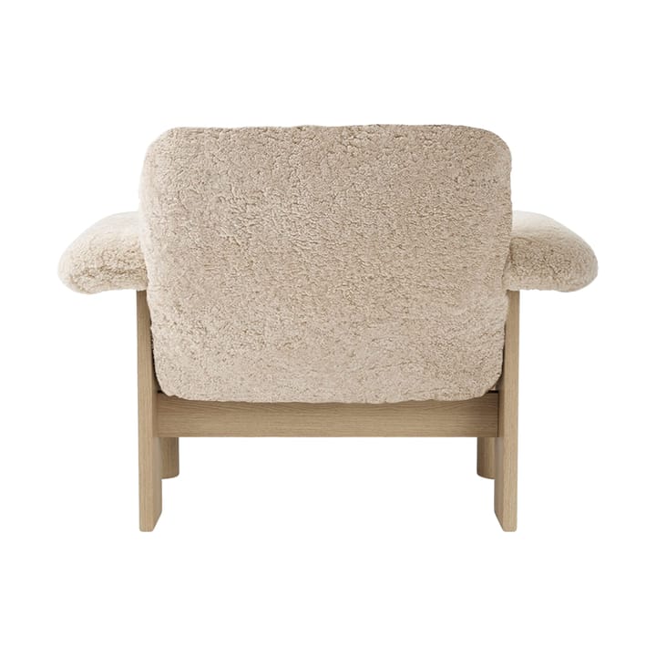 Brasilia fåtölj low back, Natural oak-Nature sheepskin curly Audo Copenhagen