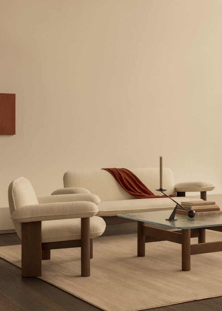 Brasilia fåtölj low back, Walnut-Nature sheepskin curly Audo Copenhagen