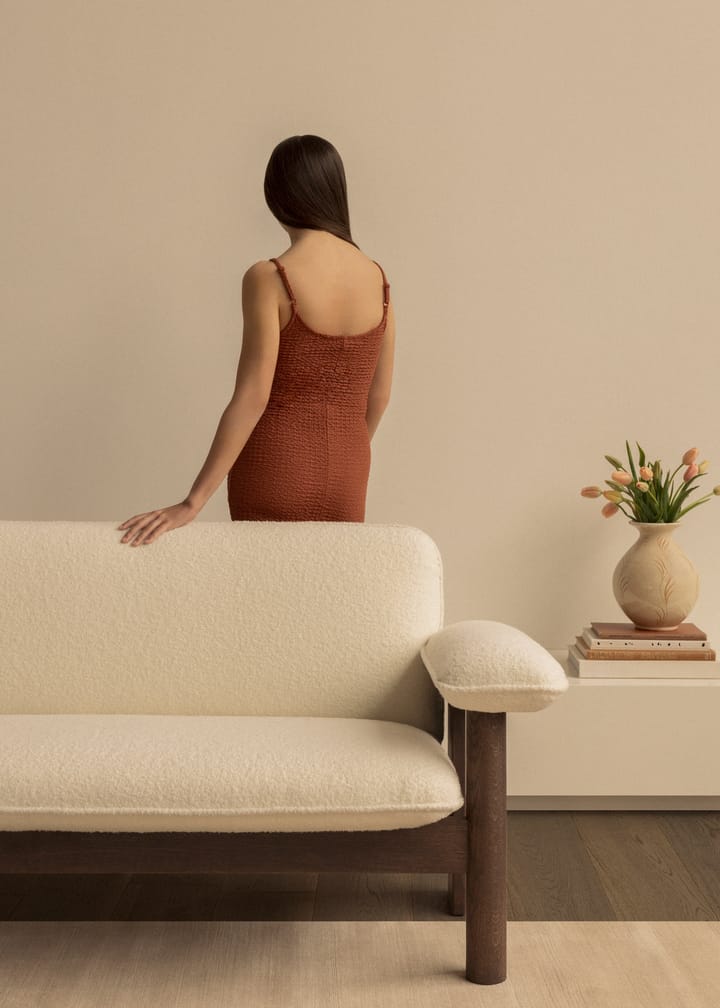 Brasilia soffa 2-sits, Dark oak-Baru 0200 Audo Copenhagen