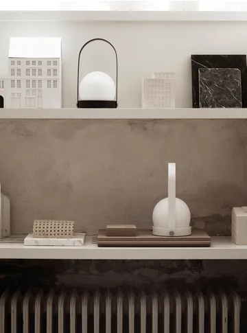 Carrie portabel bordslampa - Black - Audo Copenhagen