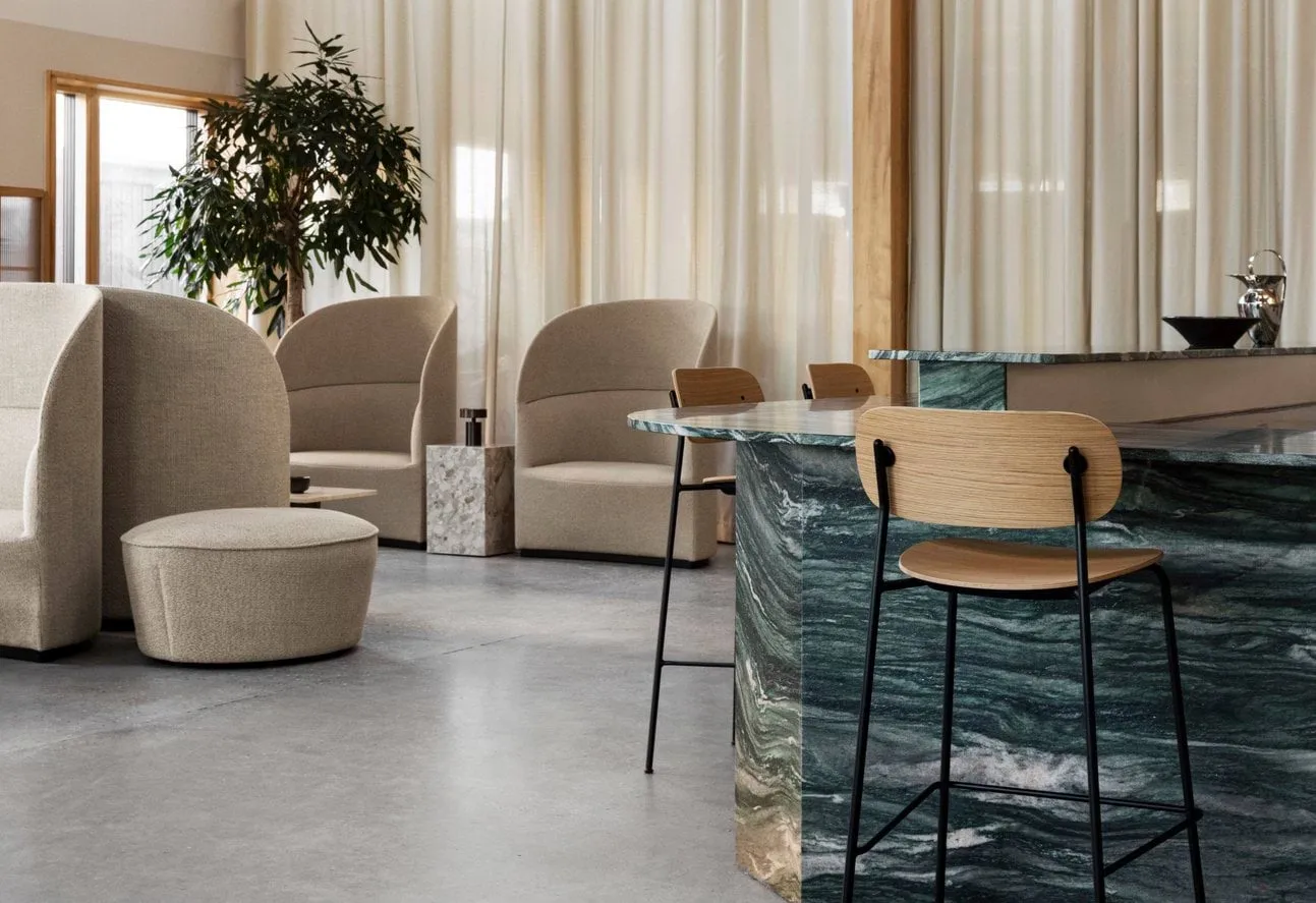 Co Bar Chair barstol, Mörkbetsad ek-kromat stål, 65 cm Audo Copenhagen