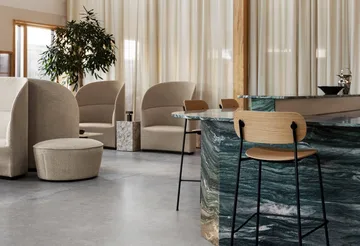 Co Bar Chair barstol - Svart ek-kromat stål, 65 cm - Audo Copenhagen