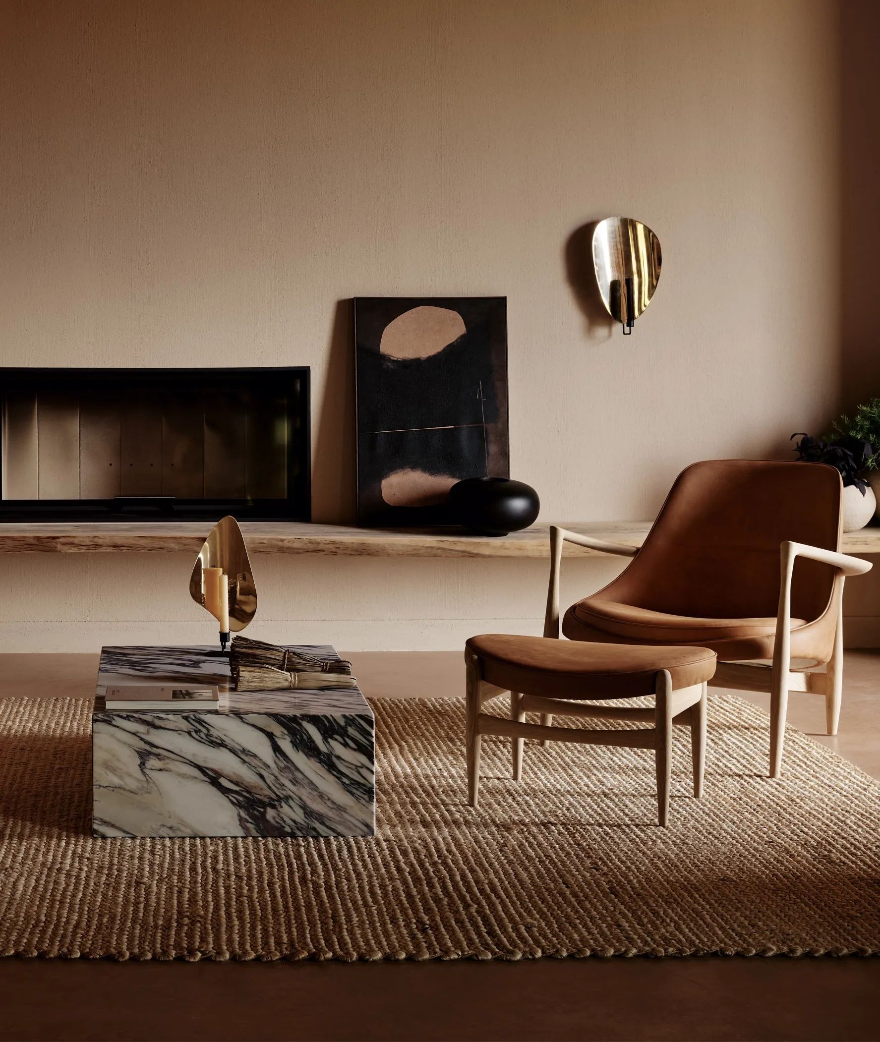 Flambeau ljusstake vägg 40 cm, Black-polished brass Audo Copenhagen