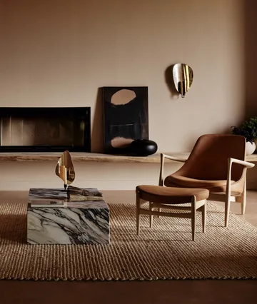 Flambeau ljusstake vägg 40 cm - Black-polished brass - Audo Copenhagen