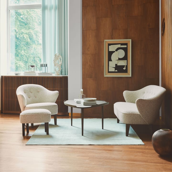 Ingeborg 2,5-sits soffa, Sahcozero beige-ben ek rökt Audo Copenhagen