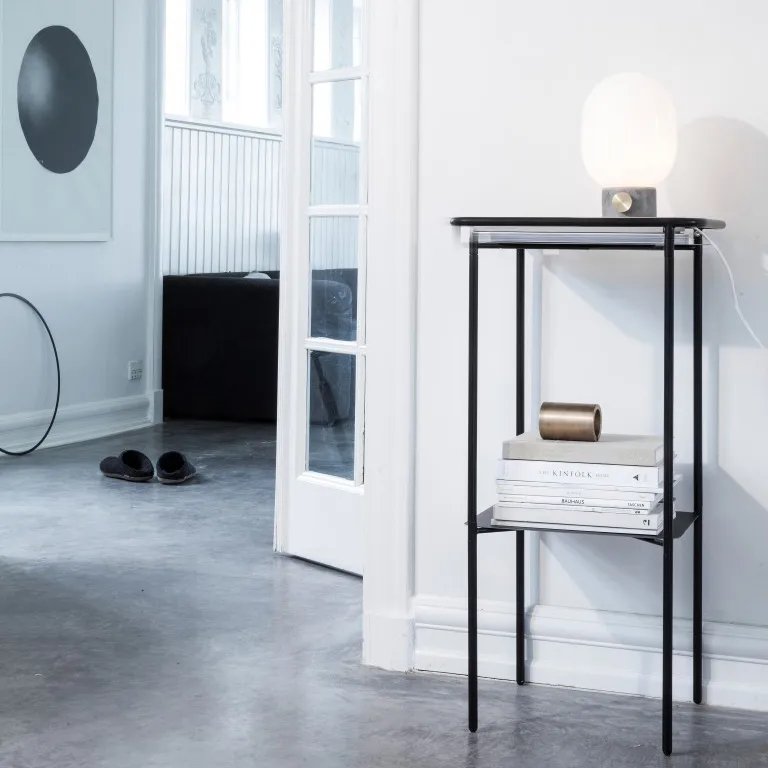 JWDA bordslampa, Betong-mässing, Small Audo Copenhagen