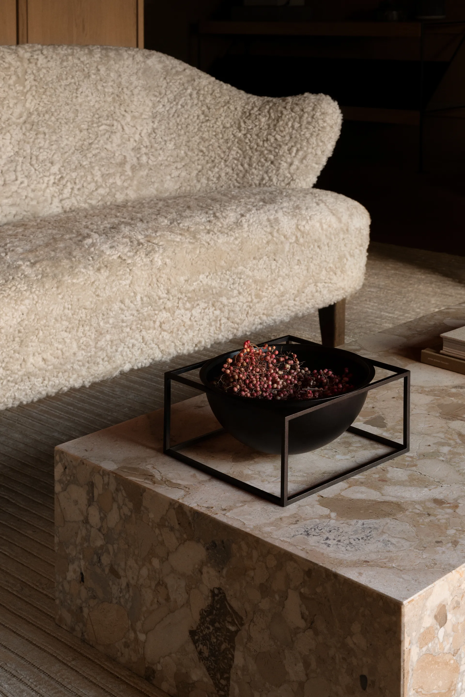 Kubus skål stor låg, svart Audo Copenhagen