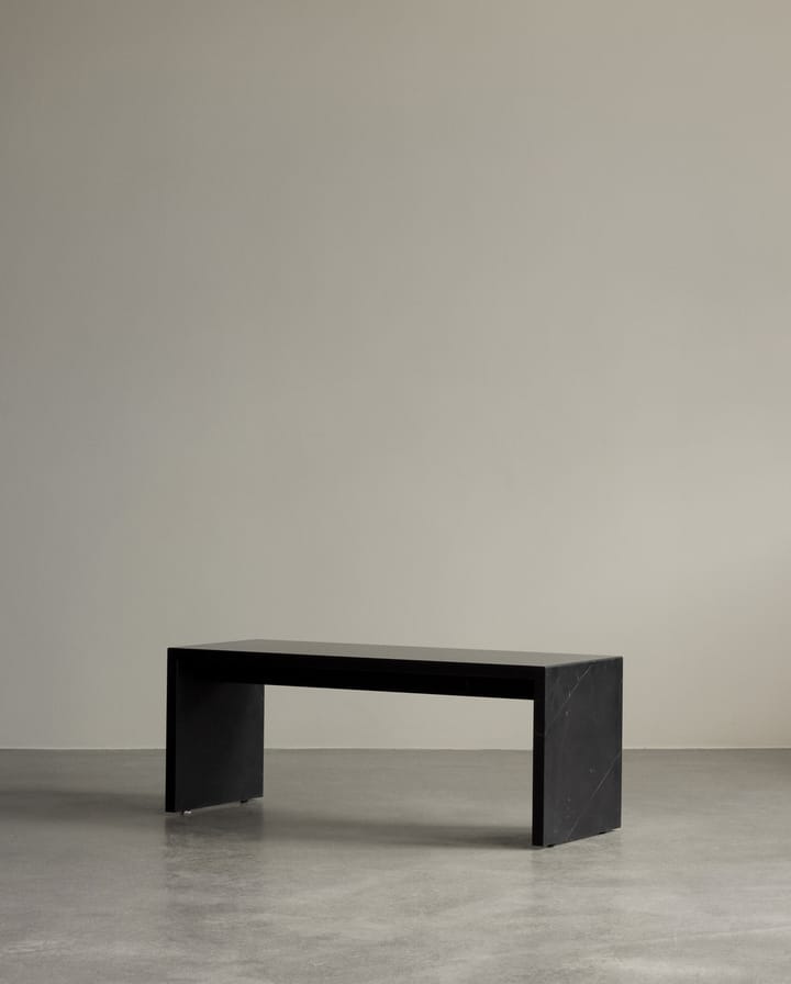Plinth Bridge avlastningsbord, Nero Marquina Audo Copenhagen