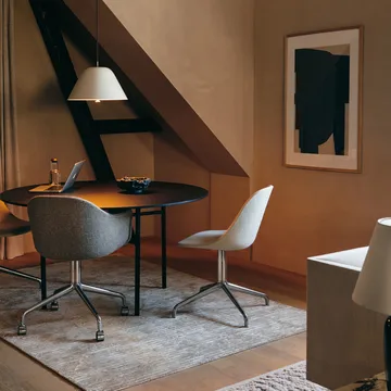 Snaregade Round Matbord runt - charcoal linoleum, ø120 cm, svart stålstativ - Audo Copenhagen