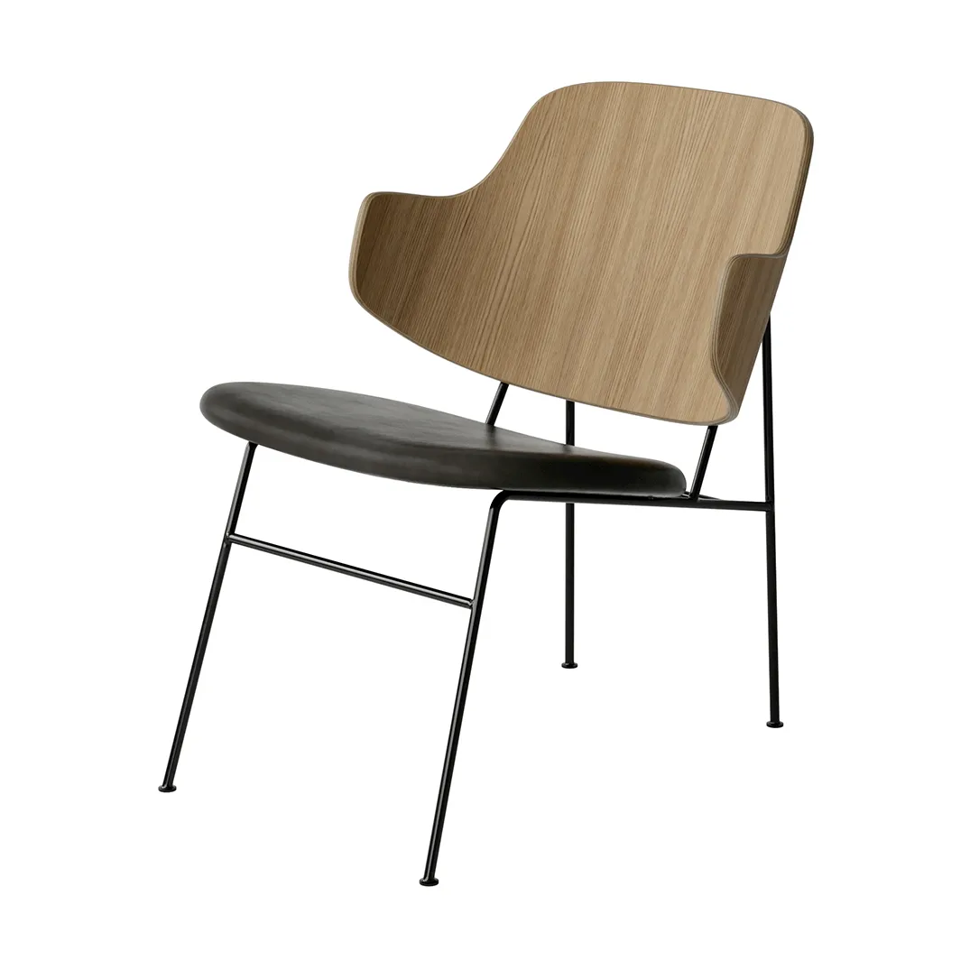 The Penguin loungestol klädd sits, Dakar 0842-ekfanér-svart stål Audo Copenhagen