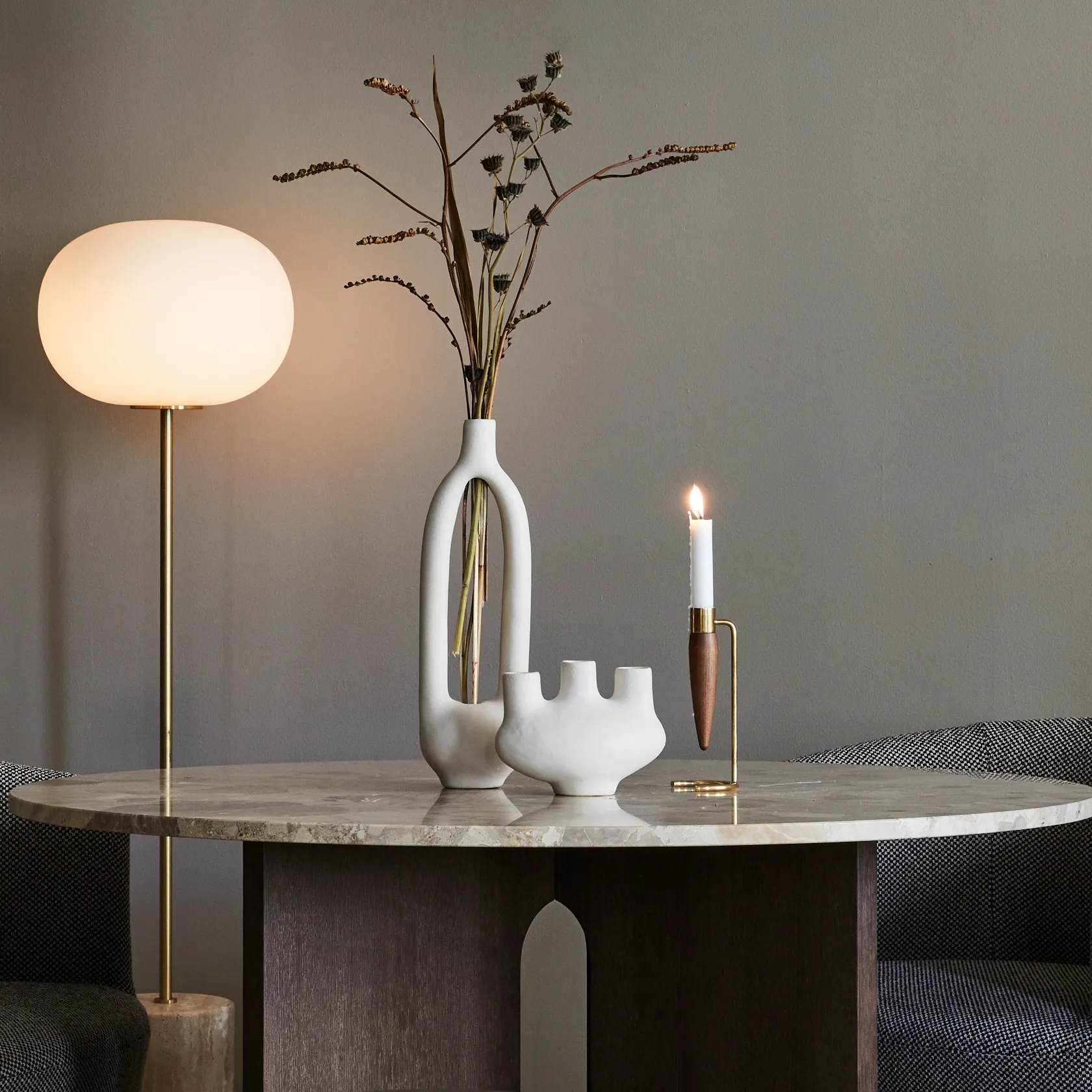 Umanoff ljusstake, Polerad mässing-valnöt Audo Copenhagen